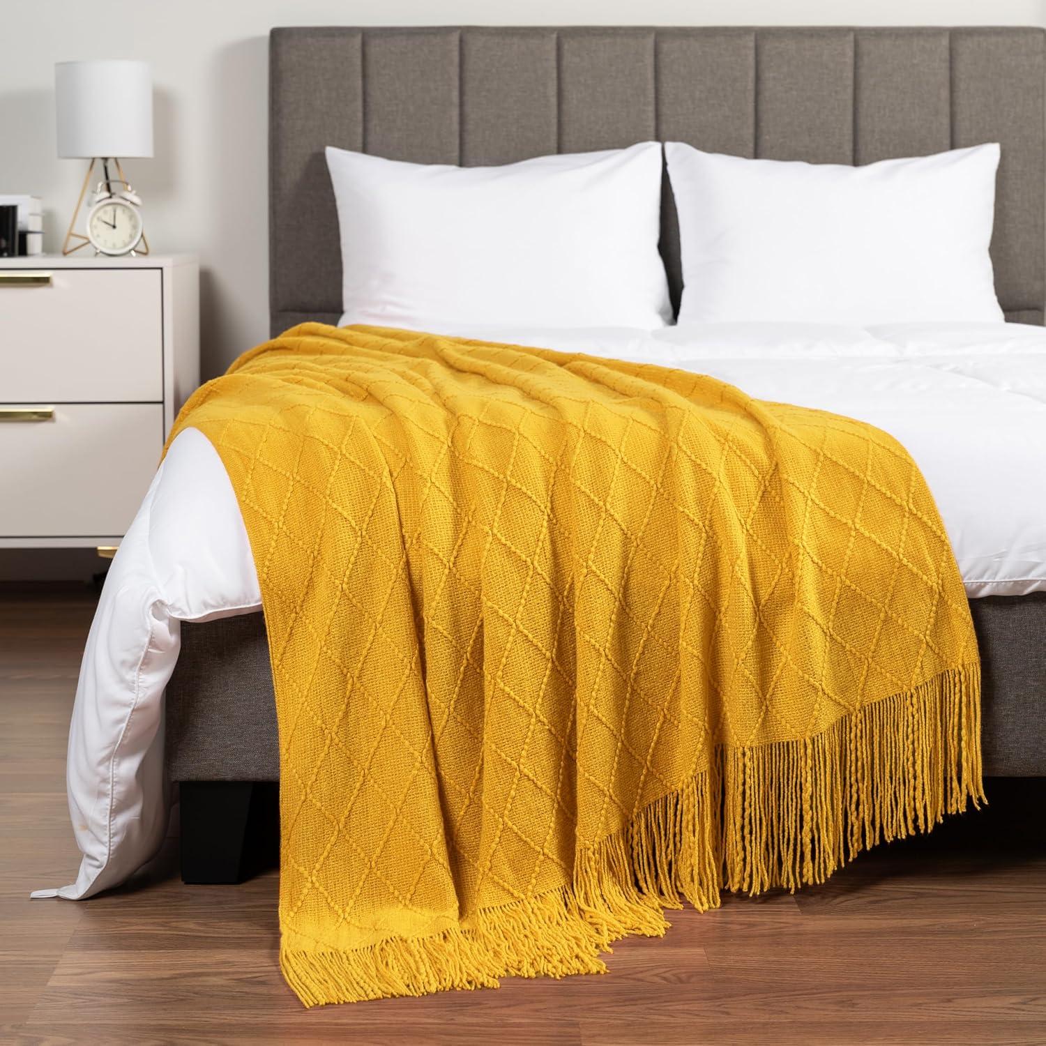 Pavilia Throw Blanket