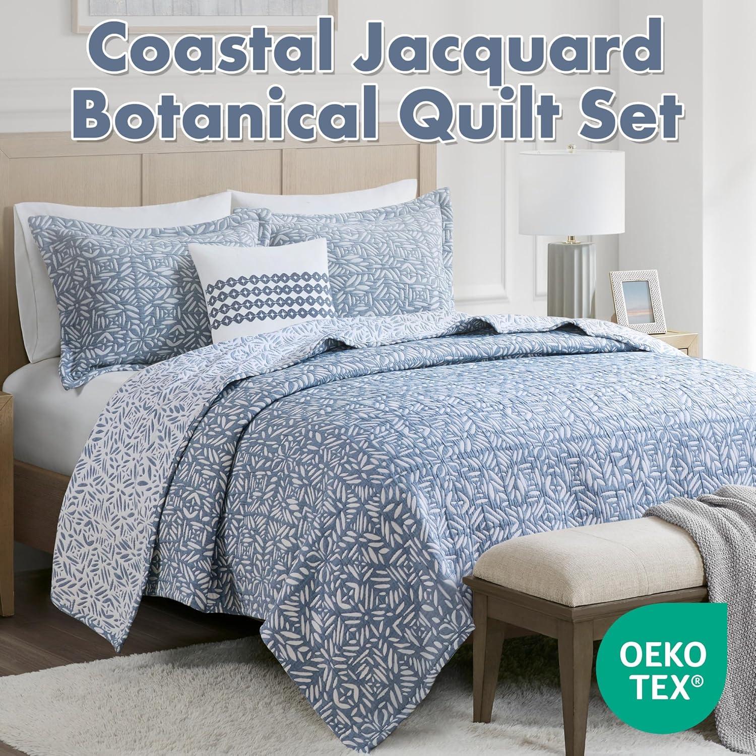 Blue Reversible Cotton King Quilt Set with Embroidered Pillow