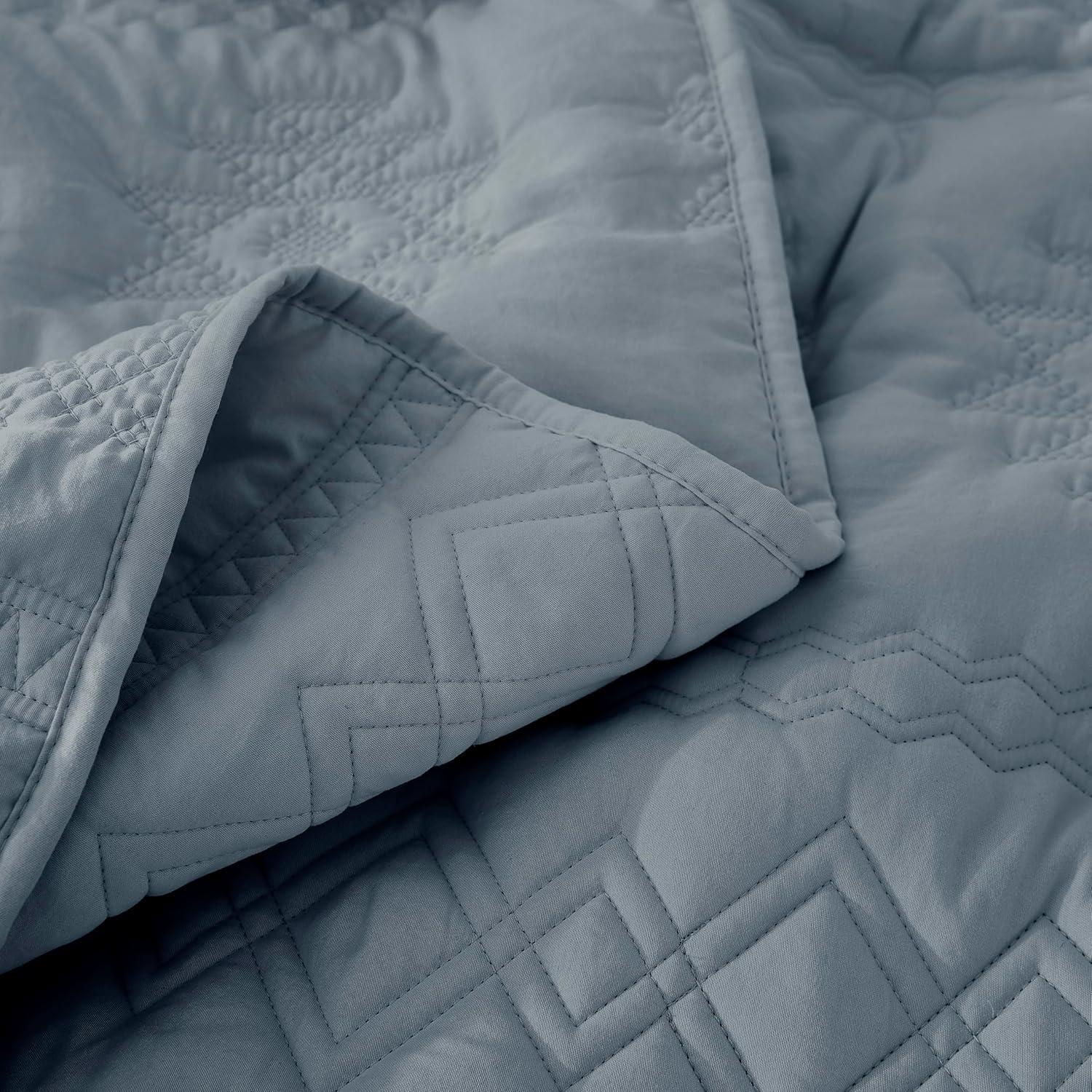 WDCOZY Boho Blue Grey Oversized California Cal King Size Quilt Bedding Sets with 2 Pillow Shams, Farmhouse Lightweight Soft Bedspread Coverlet for All Season, 116x106 inches