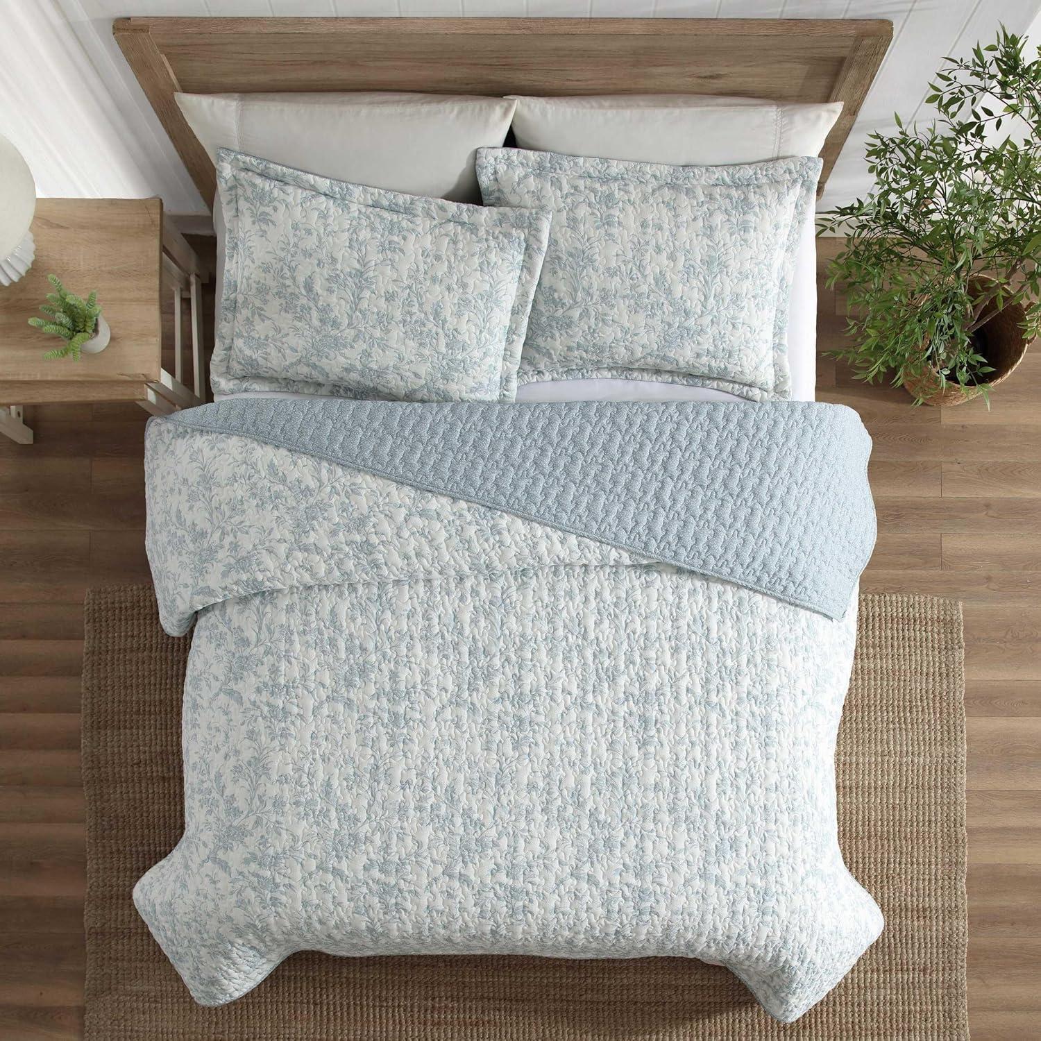 Amberly Blue Reversible Twin Microfiber Quilt Set
