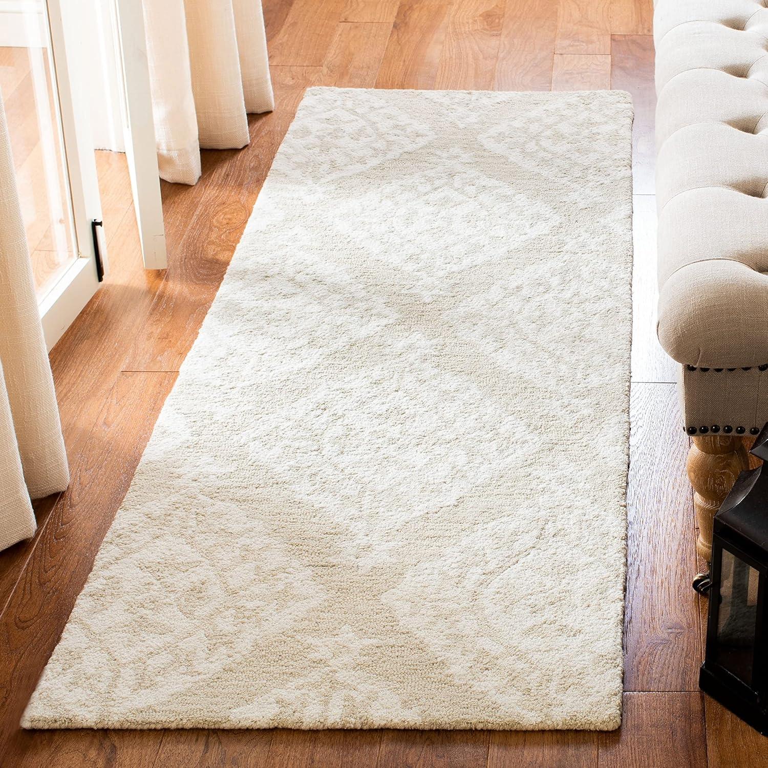 SAFAVIEH Micro-Loop Linton Damask Trellis Wool Area Rug, Beige, 4' x 6'