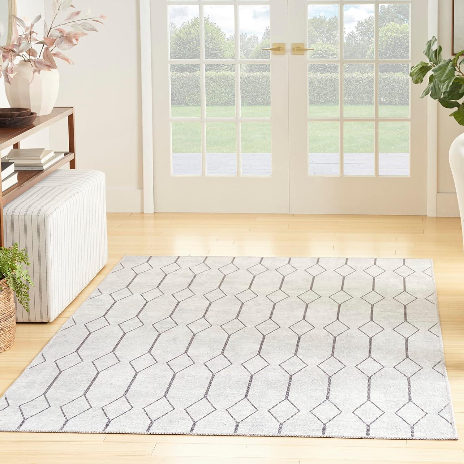 SR107 Geometric Machine Washable Area Rug in Ivory/Grey