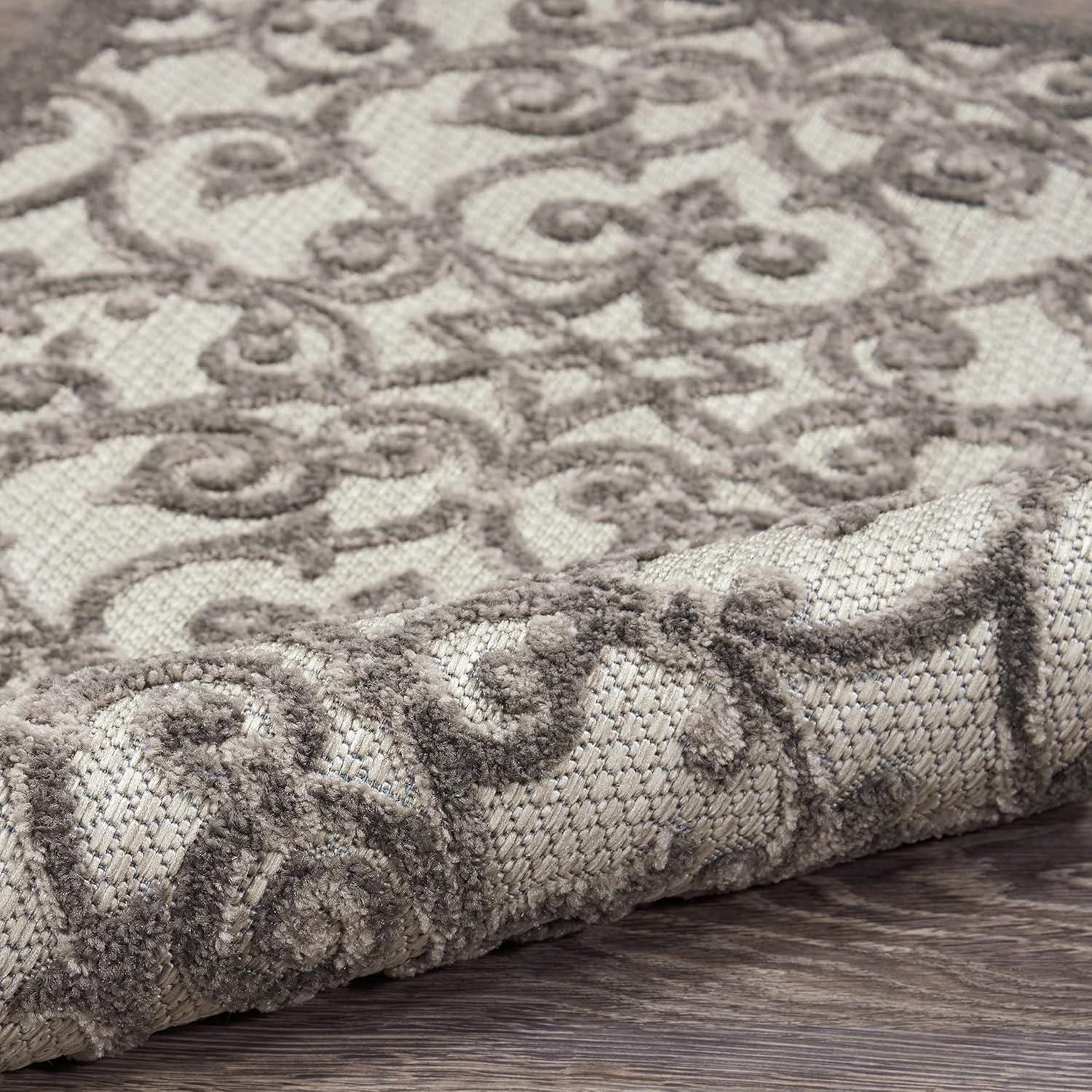 Lark Manor™ Isalia Floral Indoor / Outdoor Rug