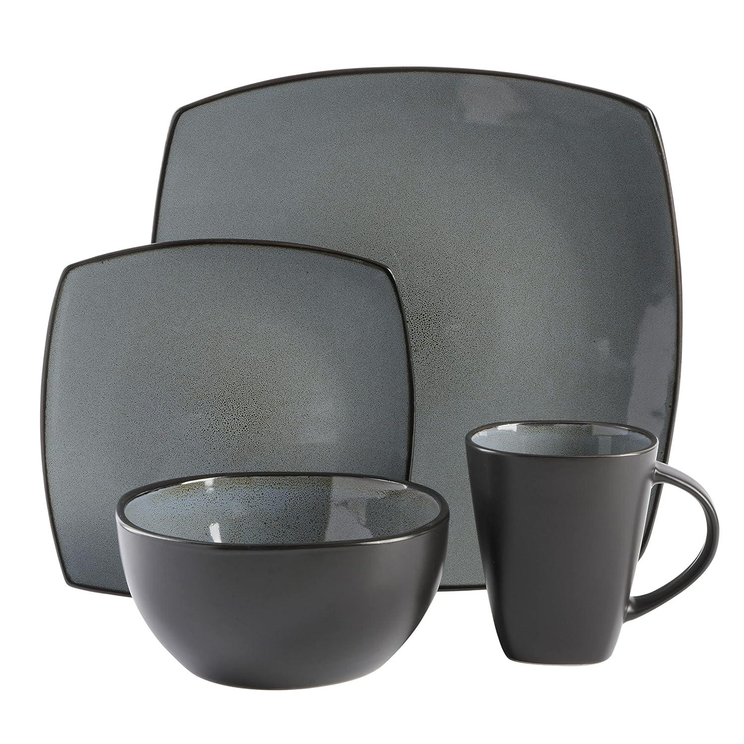 Dinnerware Set