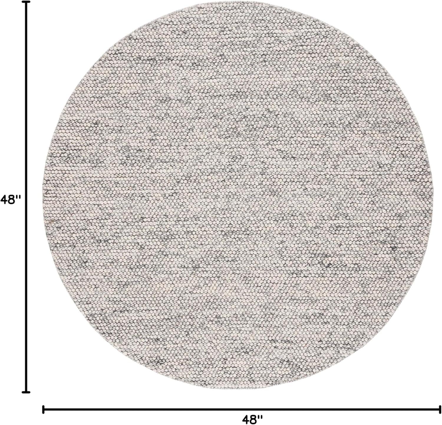 SAFAVIEH Natura Feride Geometric Area Rug, Light Grey/Ivory, 4' x 4' Round