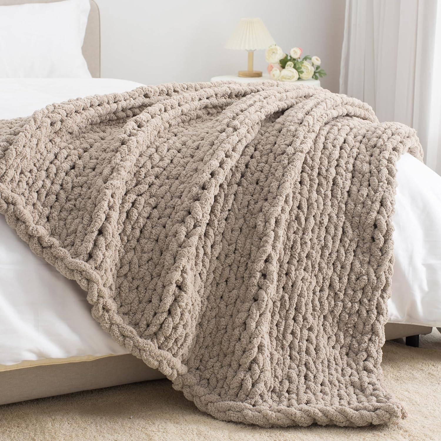 Carriediosa Chunky Knit Throw Blanket Handmade Soft Throws for Couch Sofa Bed, 50" x 60" Taupe