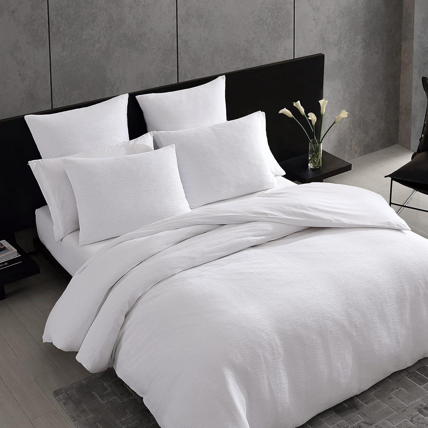 Vera Wang Vera Wang Solid Textured Pleats White Duvet Cover Set