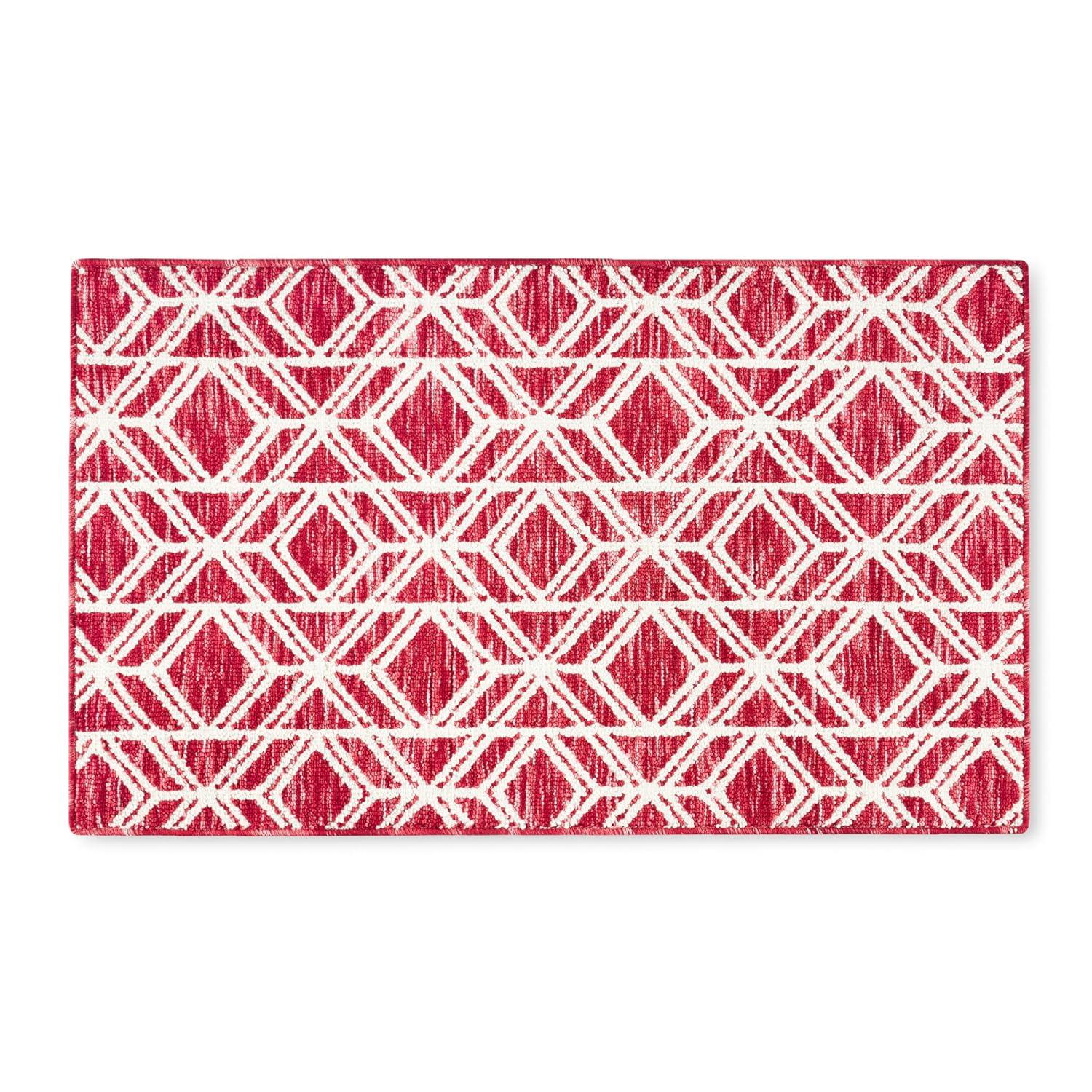 Town & Country Living TOWN & COUNTRY EVERYDAY Walker Modern Diamond Everwash Non-Slip Backing Kitchen Mat