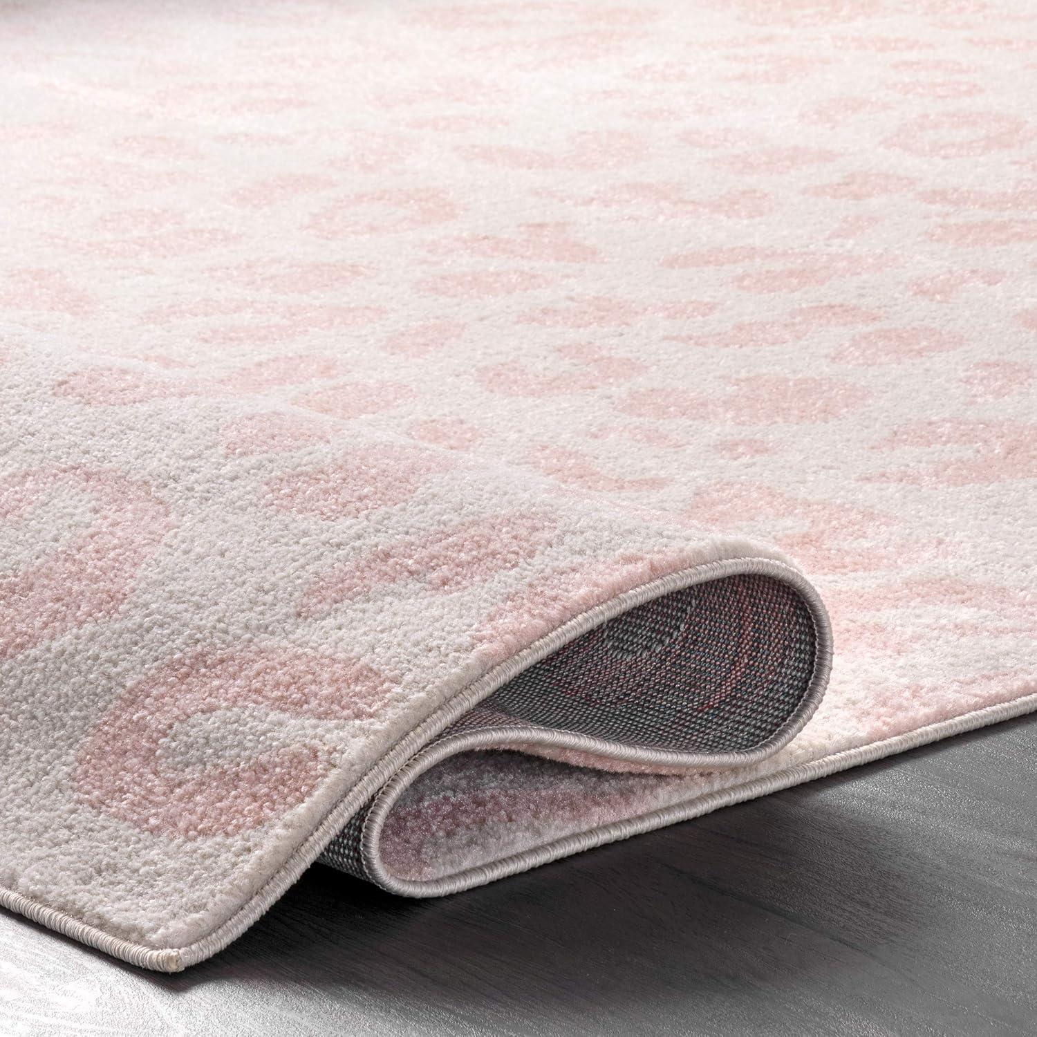 Reversible Baby Pink Leopard Print Synthetic Rug, 5' x 7'