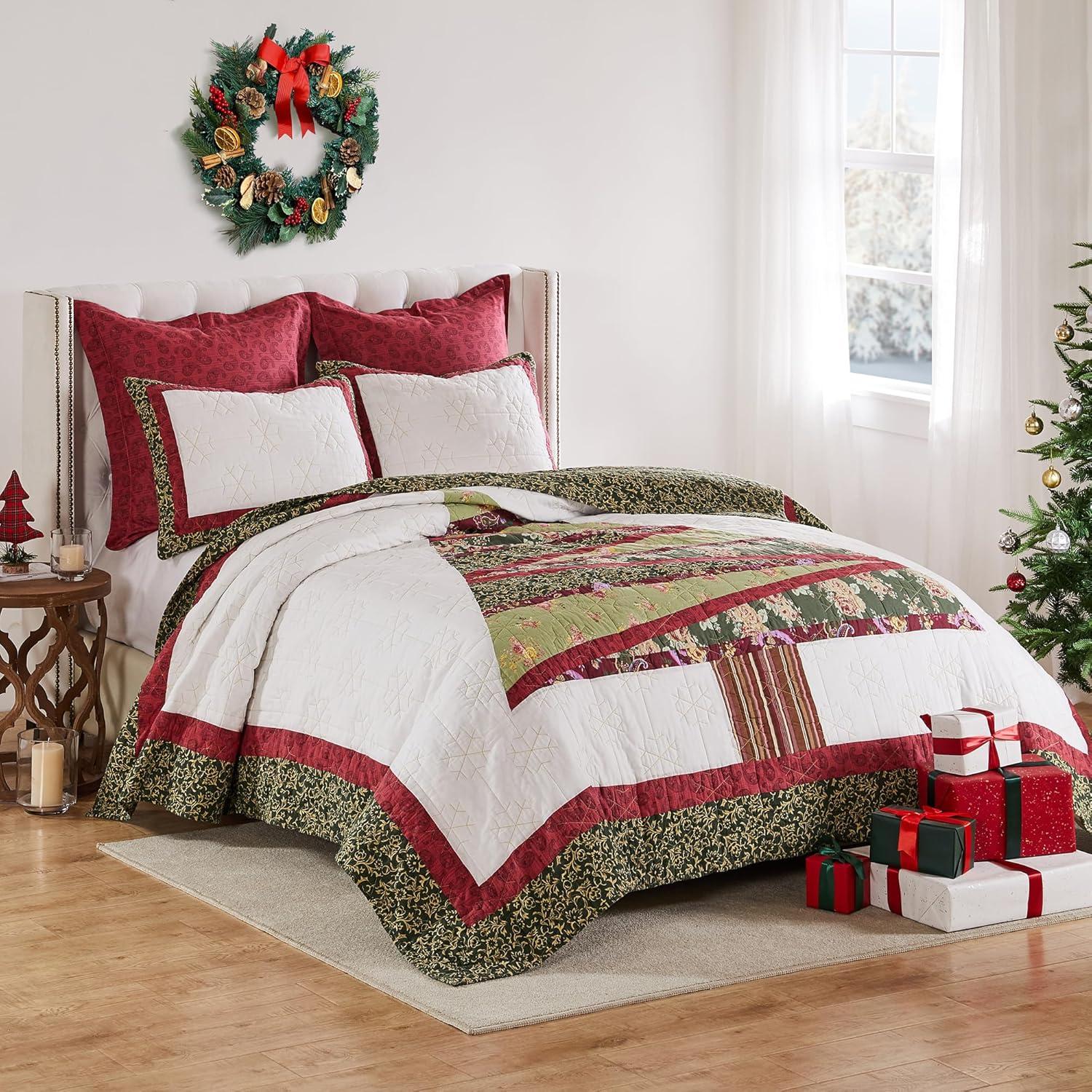 Christmas Tree Holiday Reversible Quilt Set