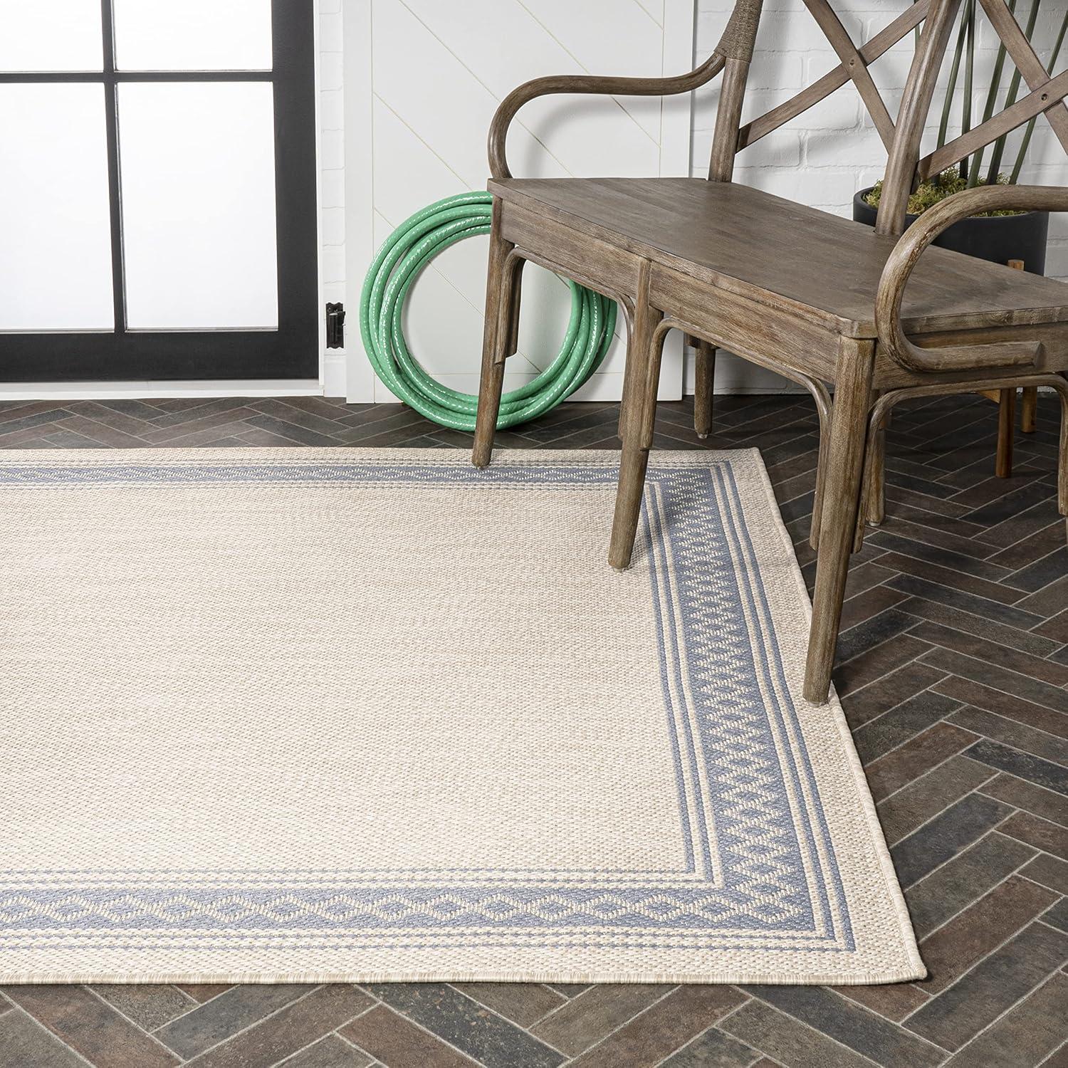 Lucia Classic Diamond Border Indoor/Outdoor Area Rug - JONATHAN Y