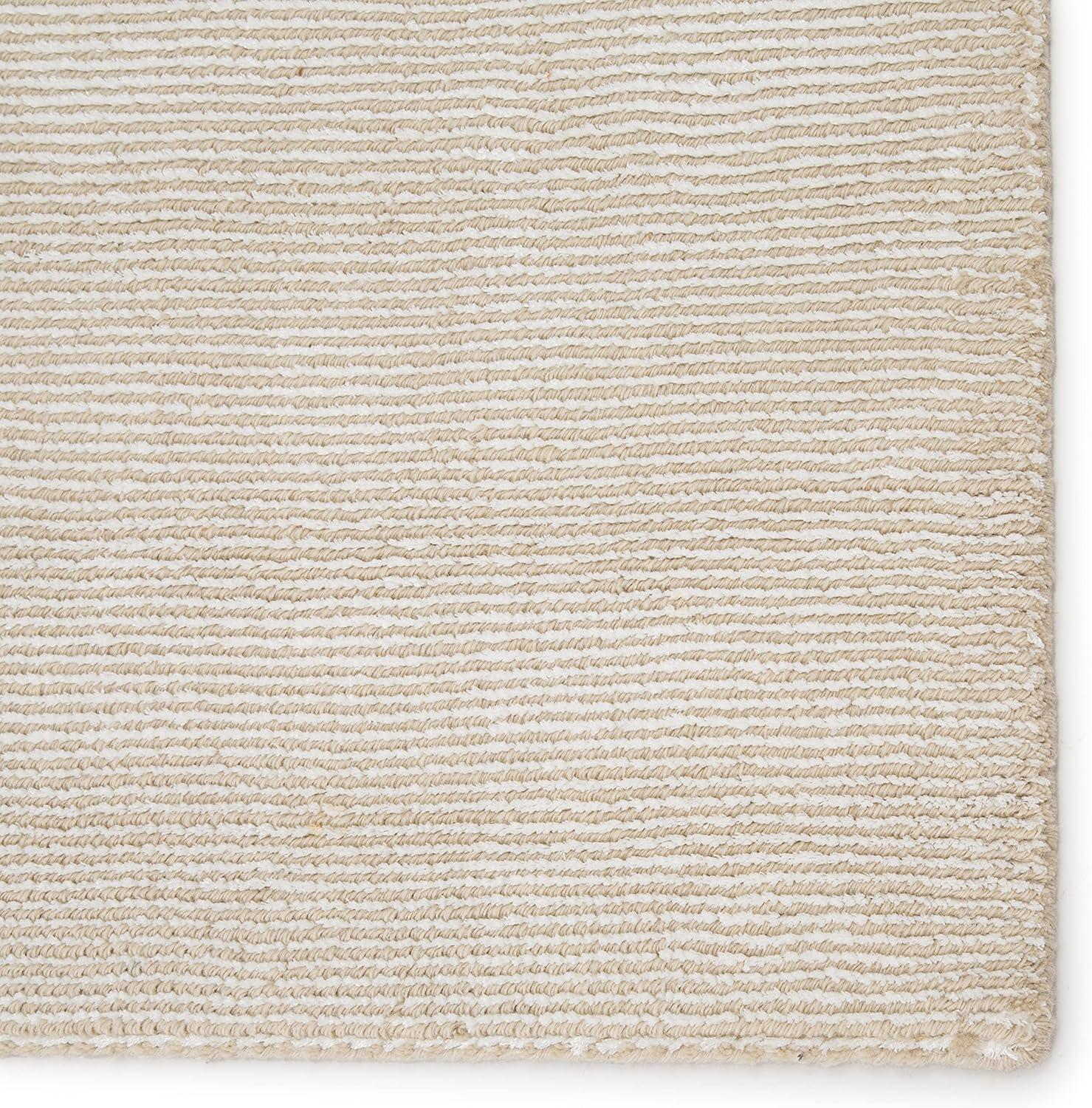 Ivory and Gray Handwoven Wool and Viscose Area Rug 5' x 8'