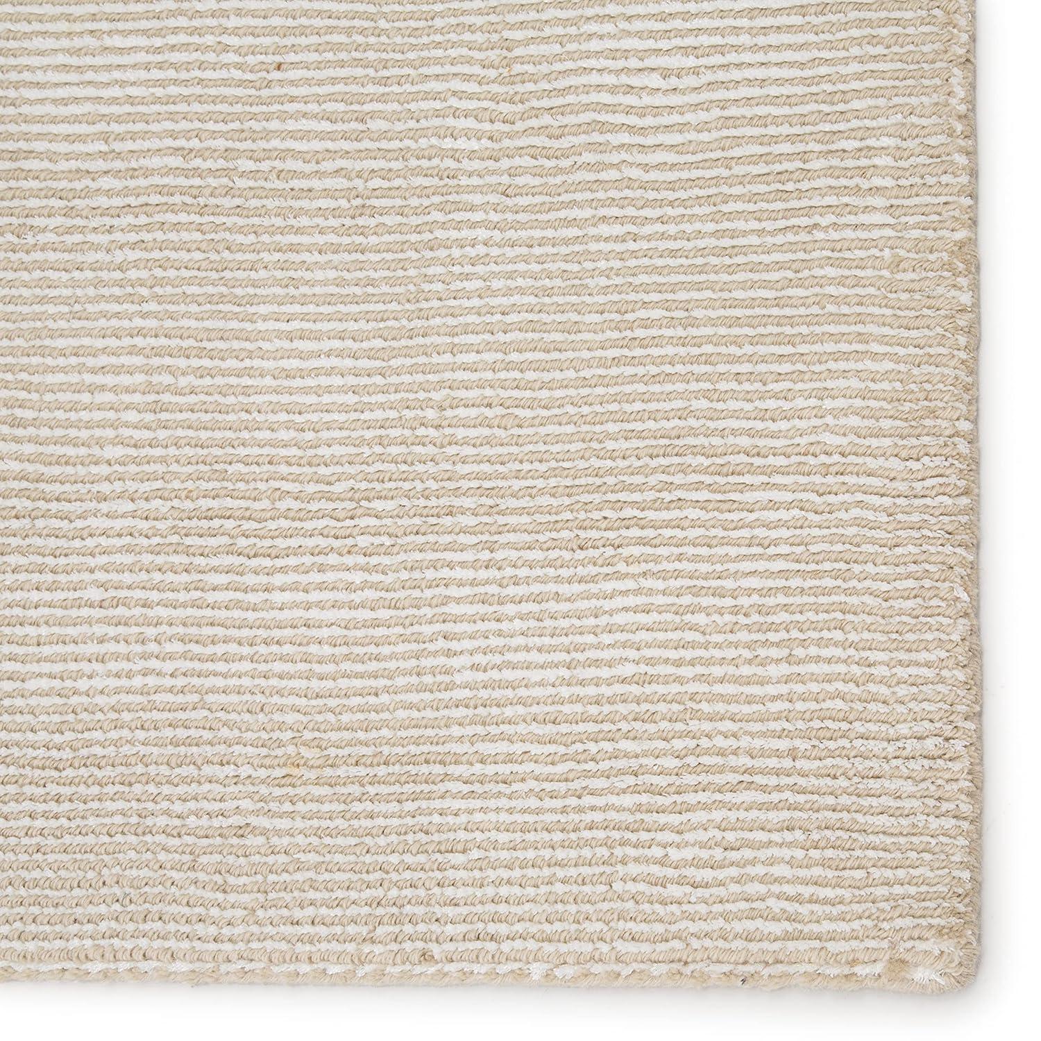 Ivory and Gray Handwoven Wool and Viscose Area Rug 5' x 8'