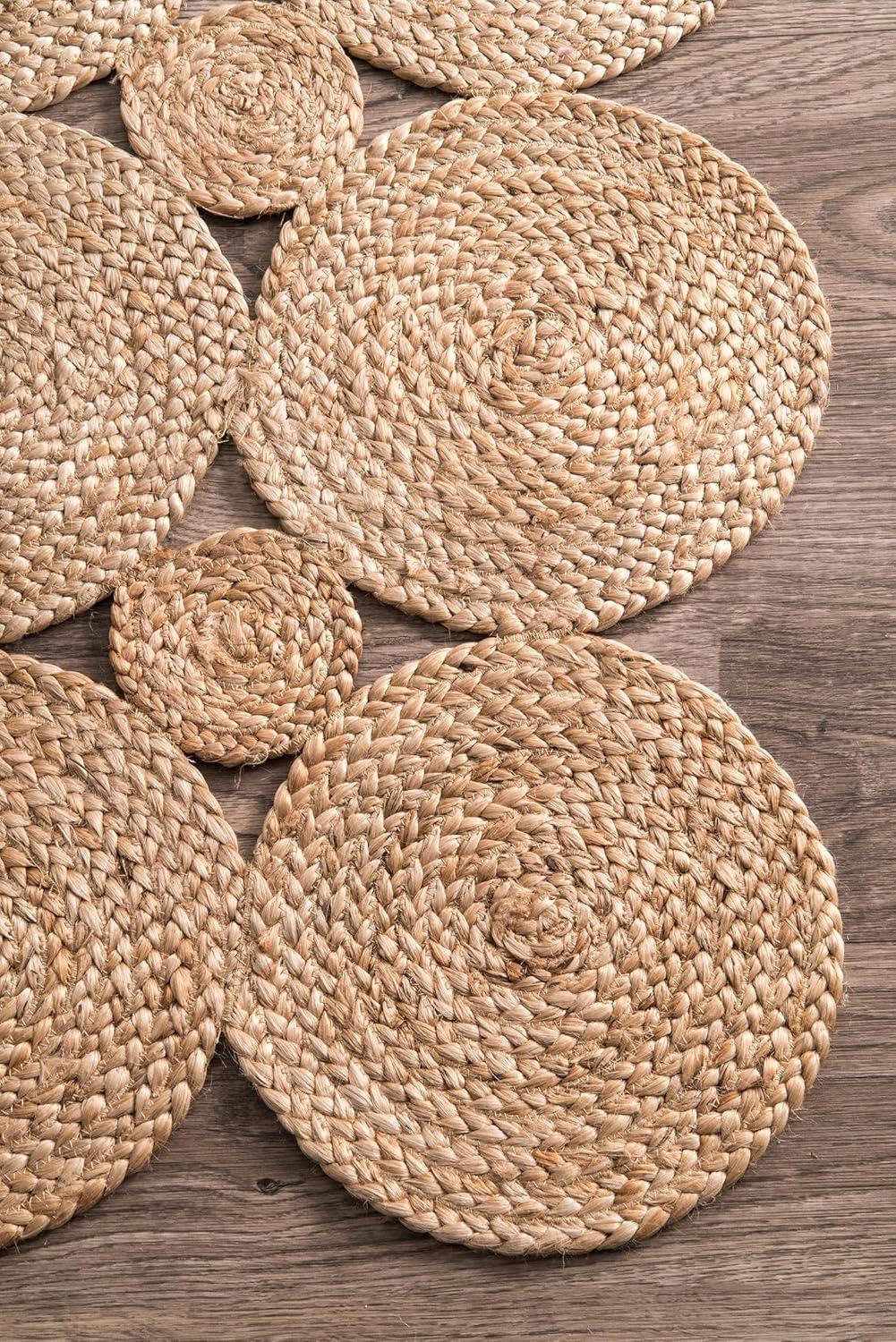 Braided Geometric Handmade Jute 4' Round Area Rug