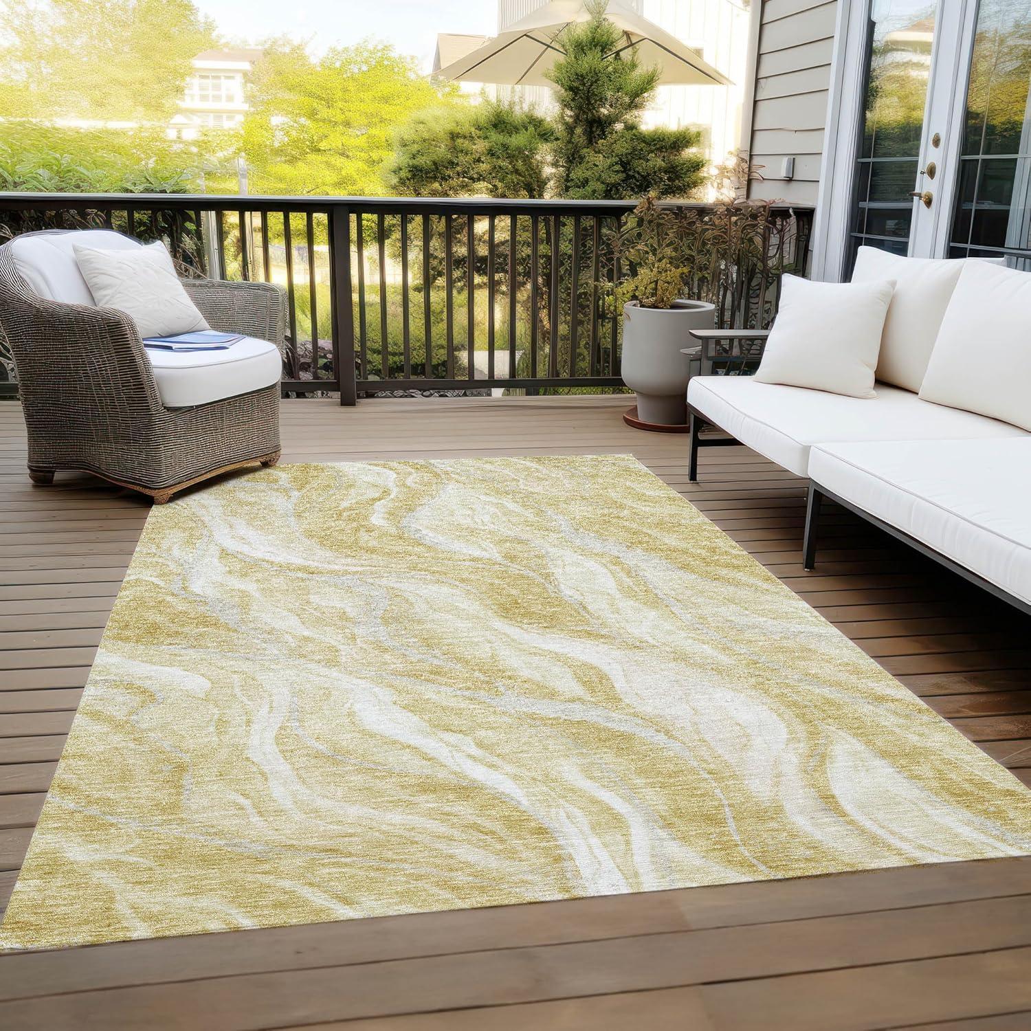 Gold and Beige Rectangular Machine-Washable Indoor/Outdoor Rug