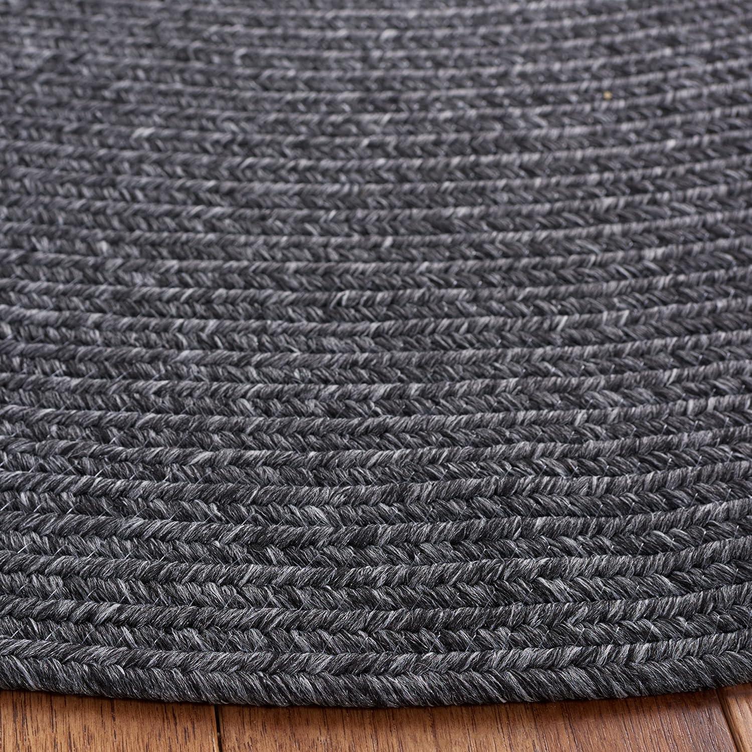 Braided BRA201 Hand Woven Indoor Machine Washable Area Rug - Black - 4'x6' Oval - Safavieh