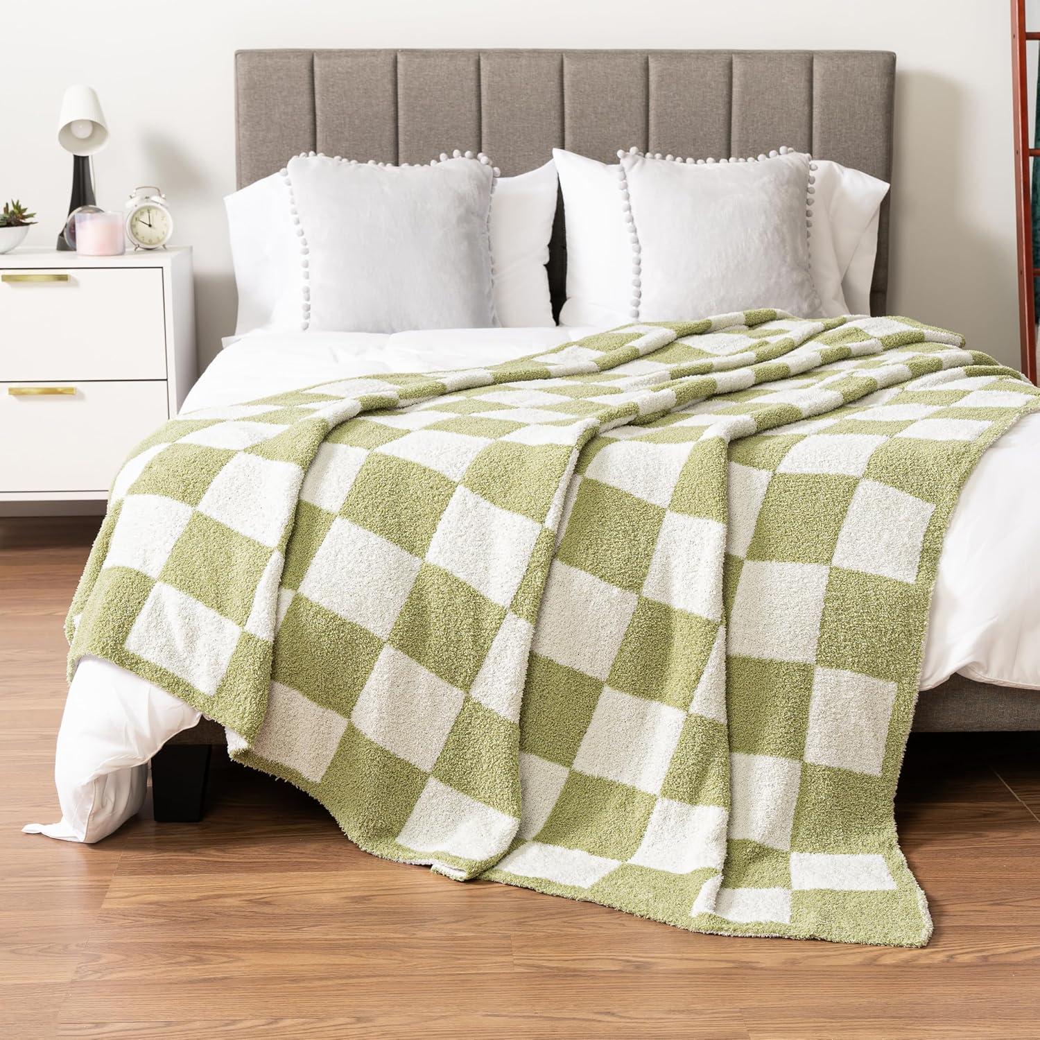 Sage Green and White Checkered Fleece Throw Blanket