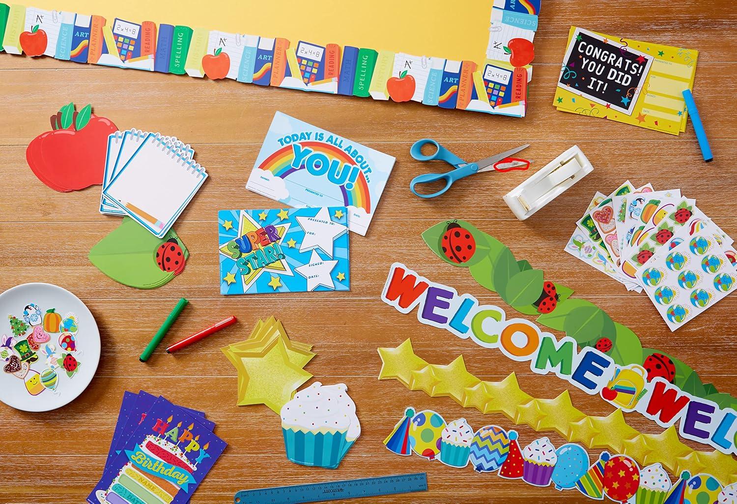 Eureka EU-841574 4.5 x 4.5 in. Stars Paper Cutouts