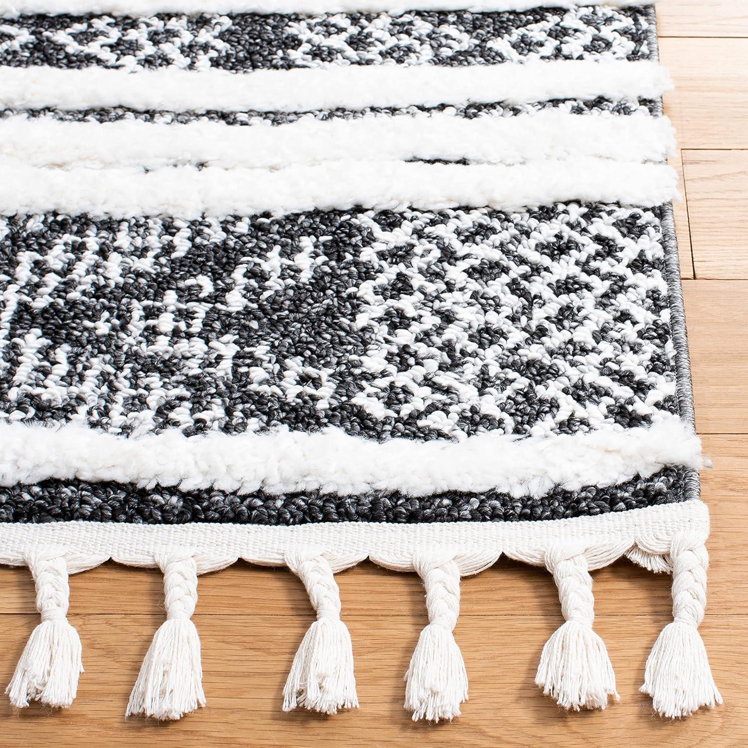 Moroccan Tassel Shag MTS632 Power Loomed Area Rug - Black/Ivory - 5'3"x7'6" - Safavieh.