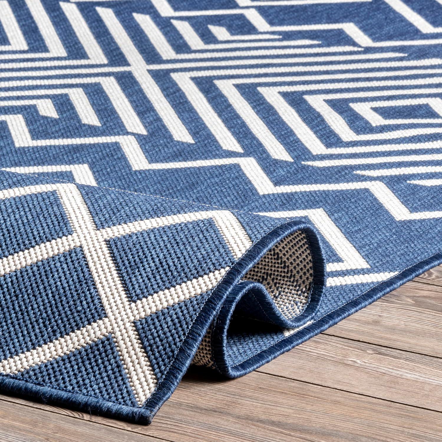 Nuloom Celine Aztec Indoor/Outdoor Area Rug