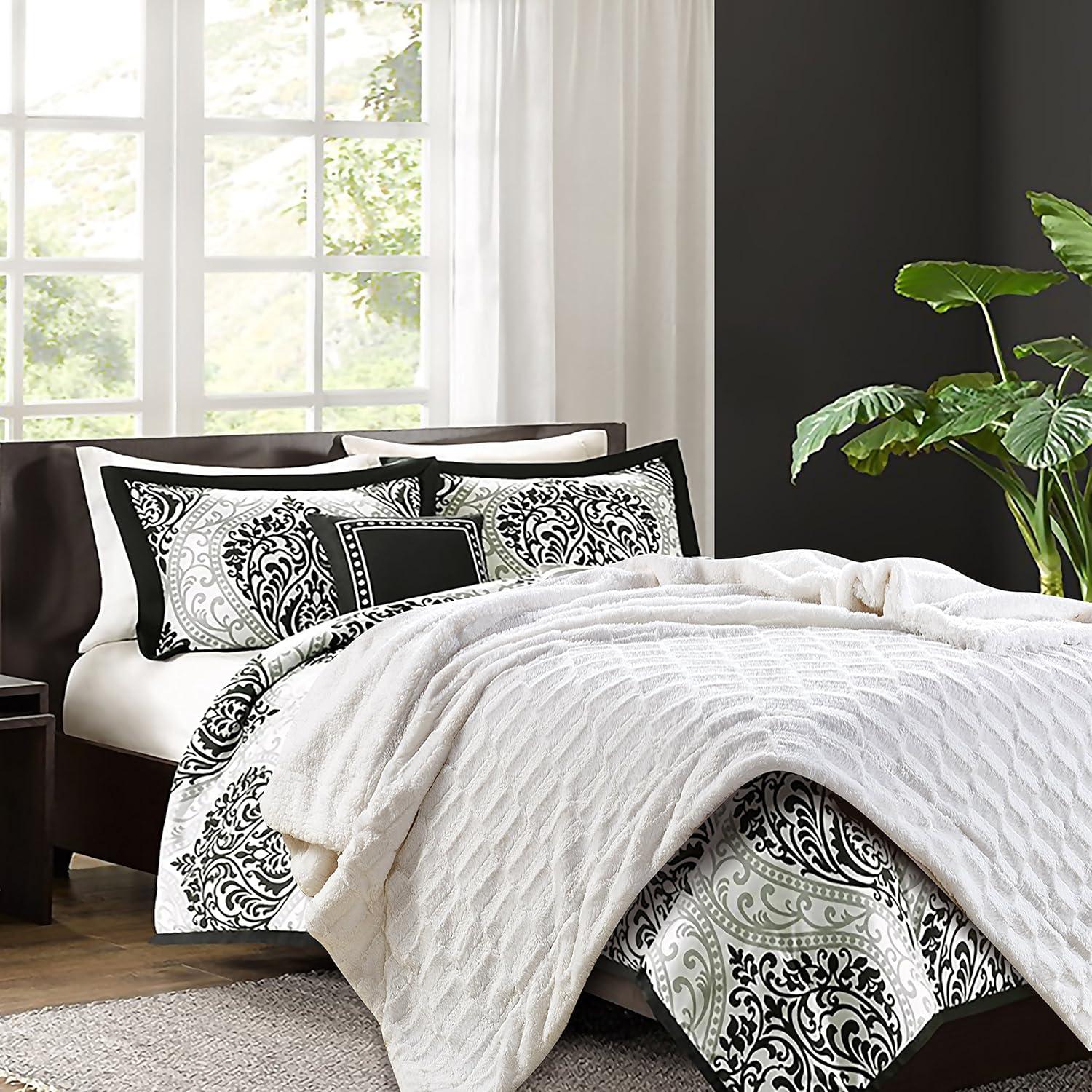 Chanasya Faux Fur Throw
