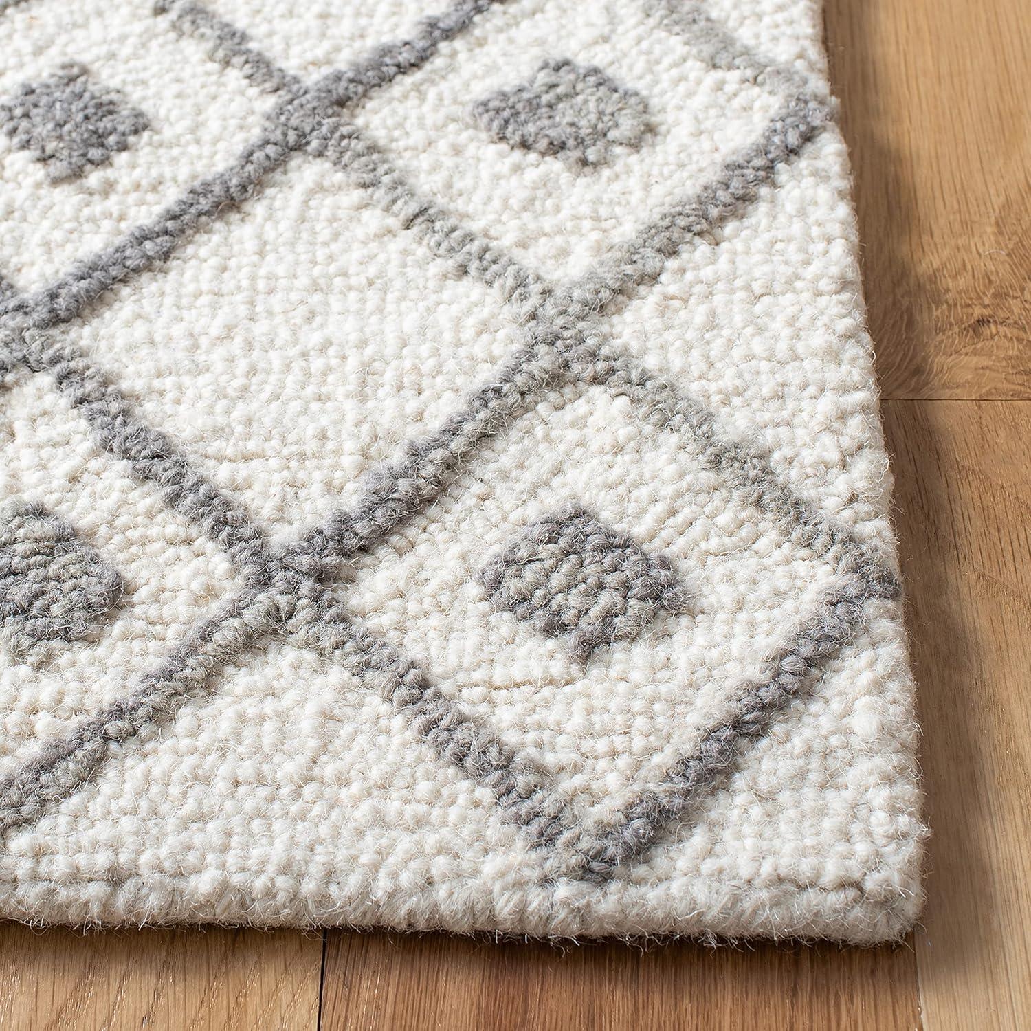 Blossom BLM115 Hand Tufted Area Rug - Ivory/Grey - 3'x5' - Safavieh.