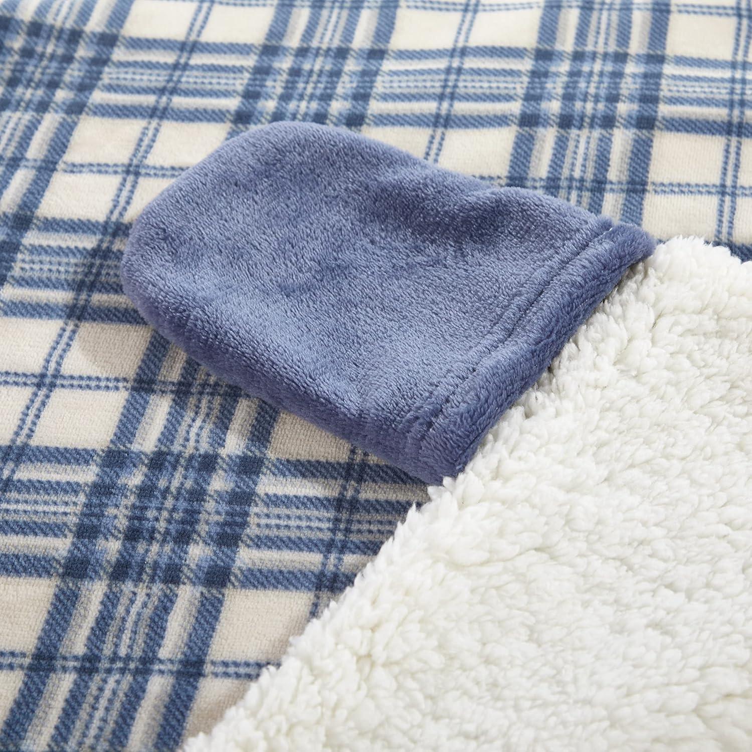 Farmhouse Plaid Adult Hooded Throw