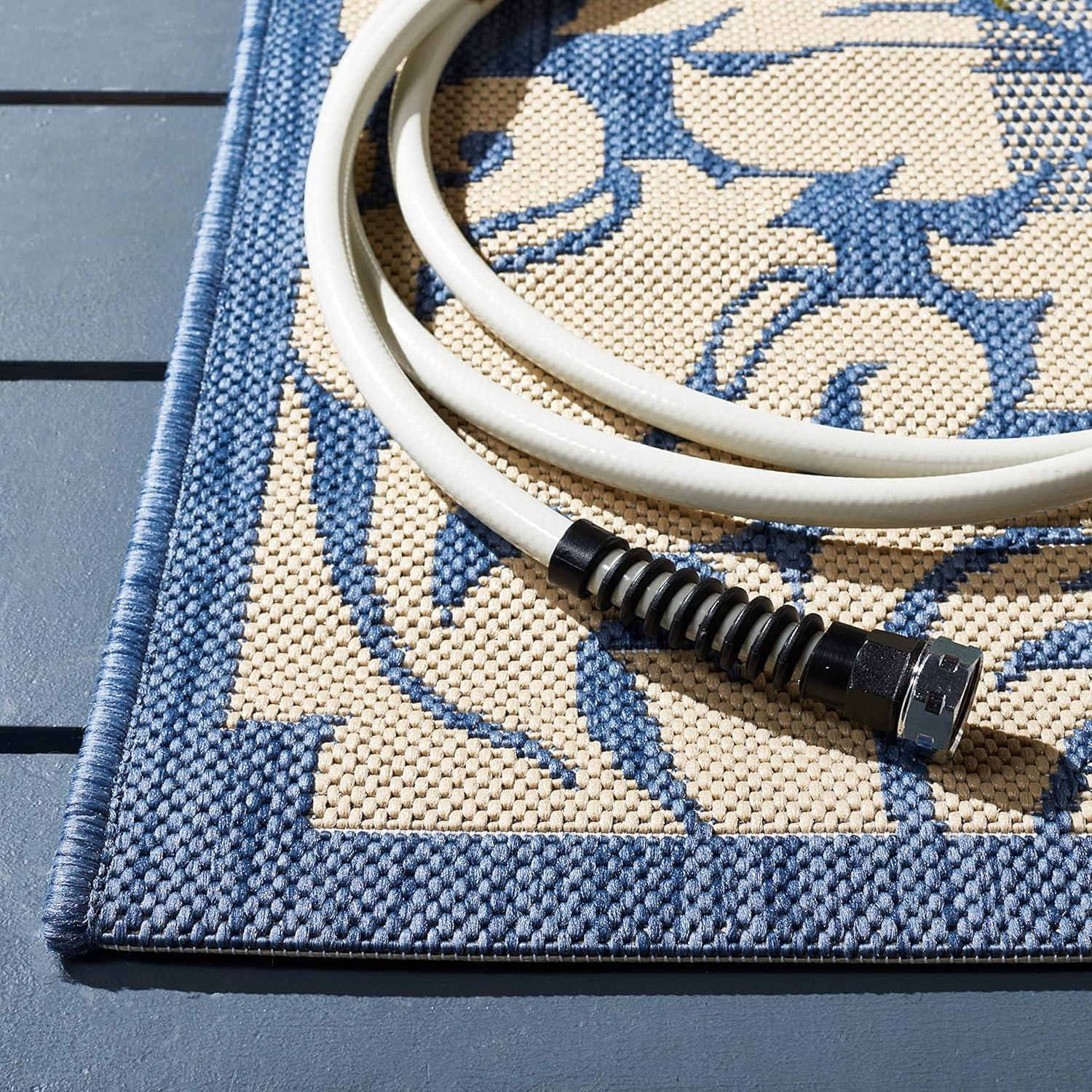SAFAVIEH Courtyard Dani Damask Bordered Indoor/Outdoor Runner Rug, 2'3" x 12', Blue/Natural