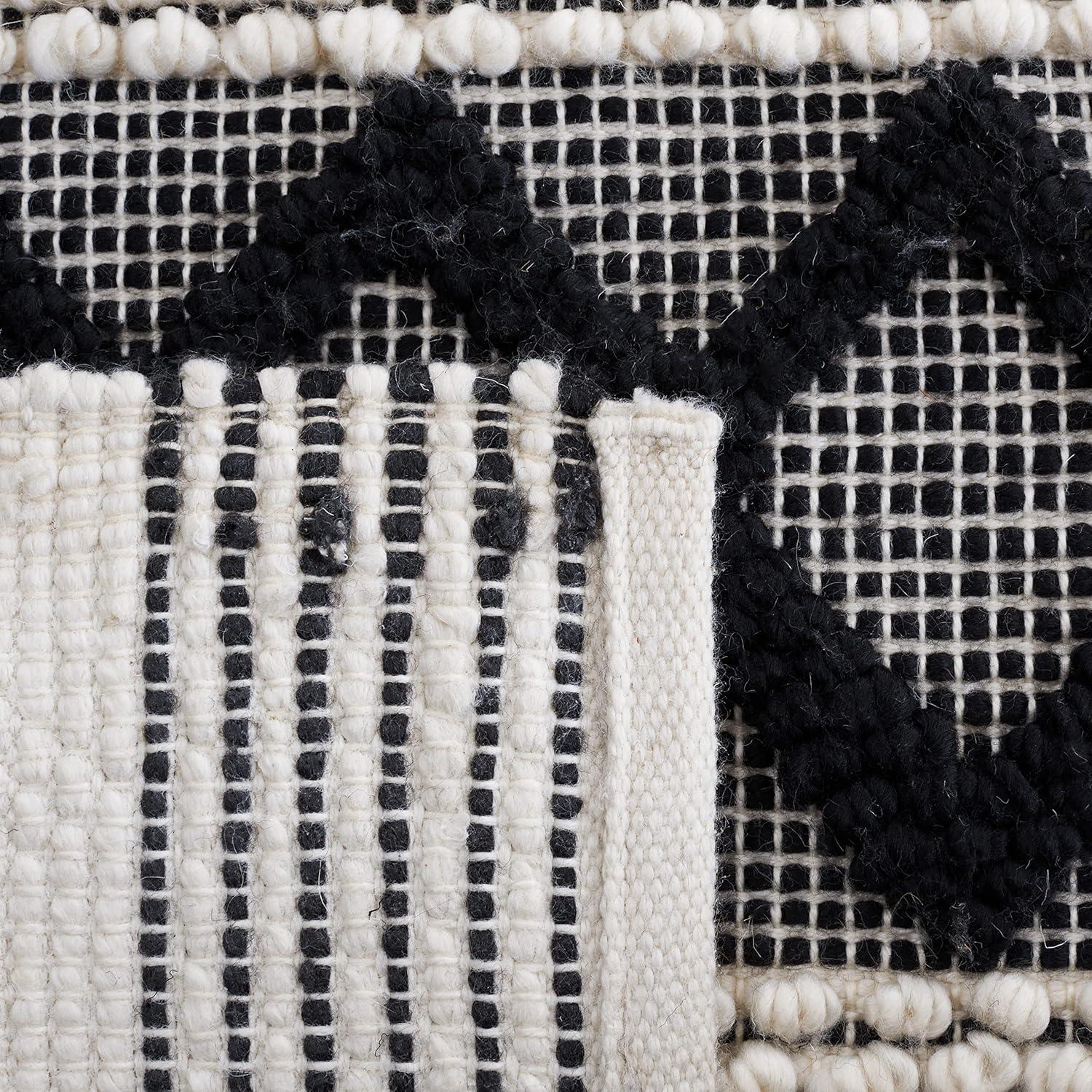 Safavieh Hand Woven 80% Wool, 20% Cotton Geometric Rug