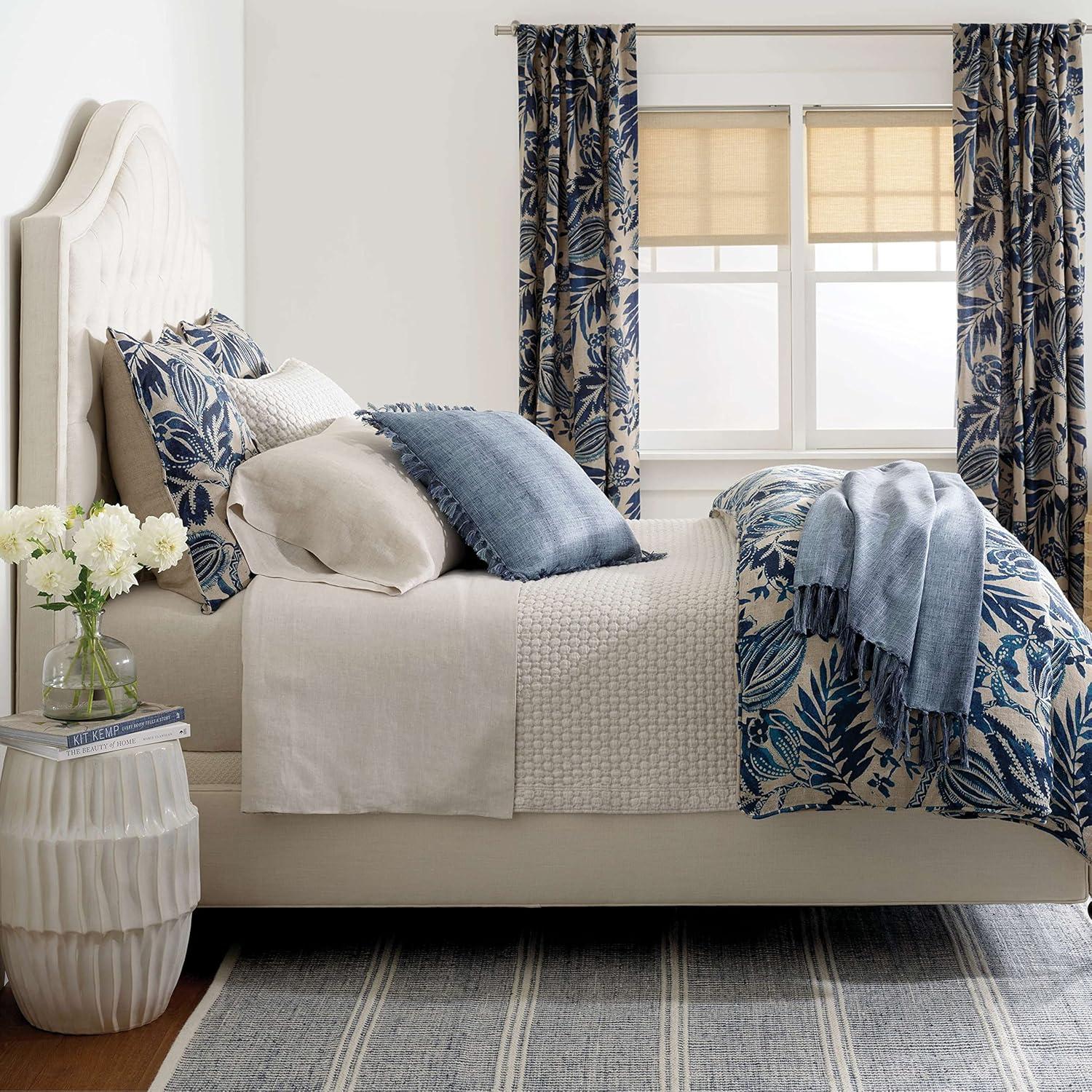 Lodi Matelasse Coverlet