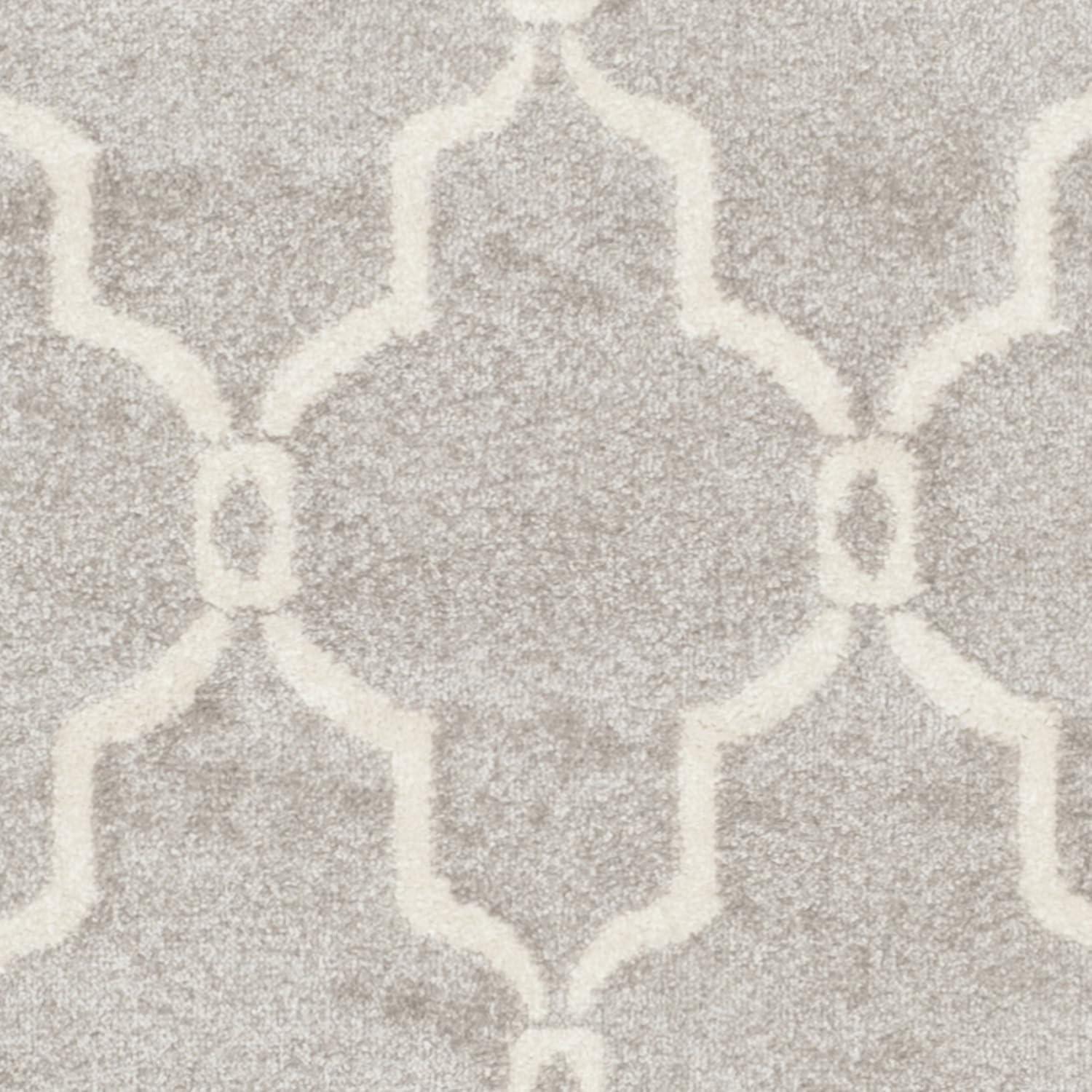 Amherst AMT414 Power Loomed Indoor Area Rug - Light Grey/Ivory - 4'x6' - Safavieh