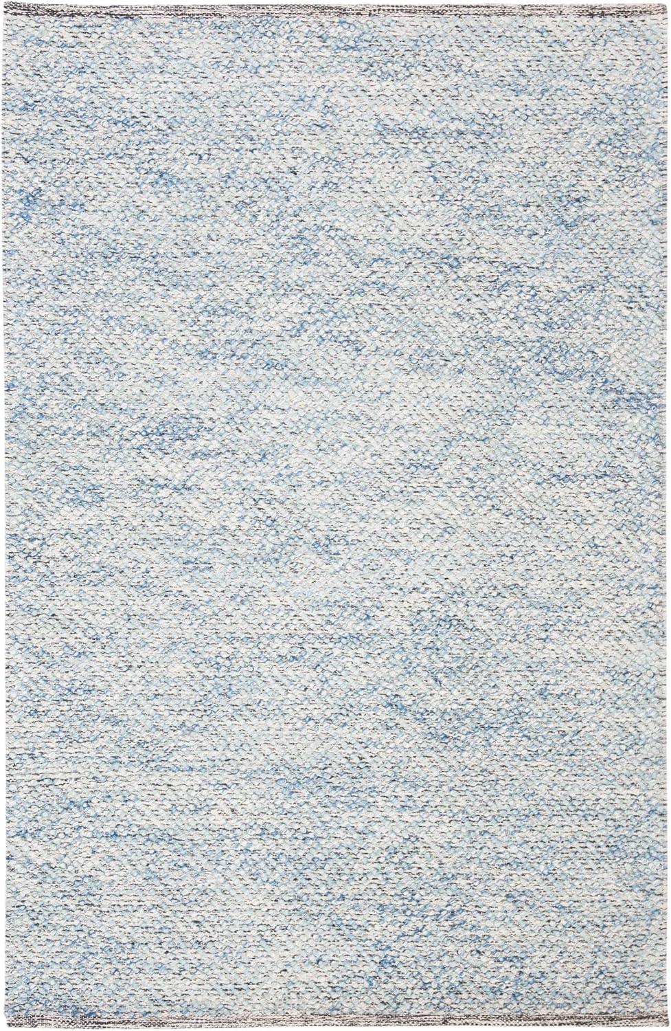 Hand-Tufted Coastal Charm Blue Wool 4' x 6' Braided Area Rug