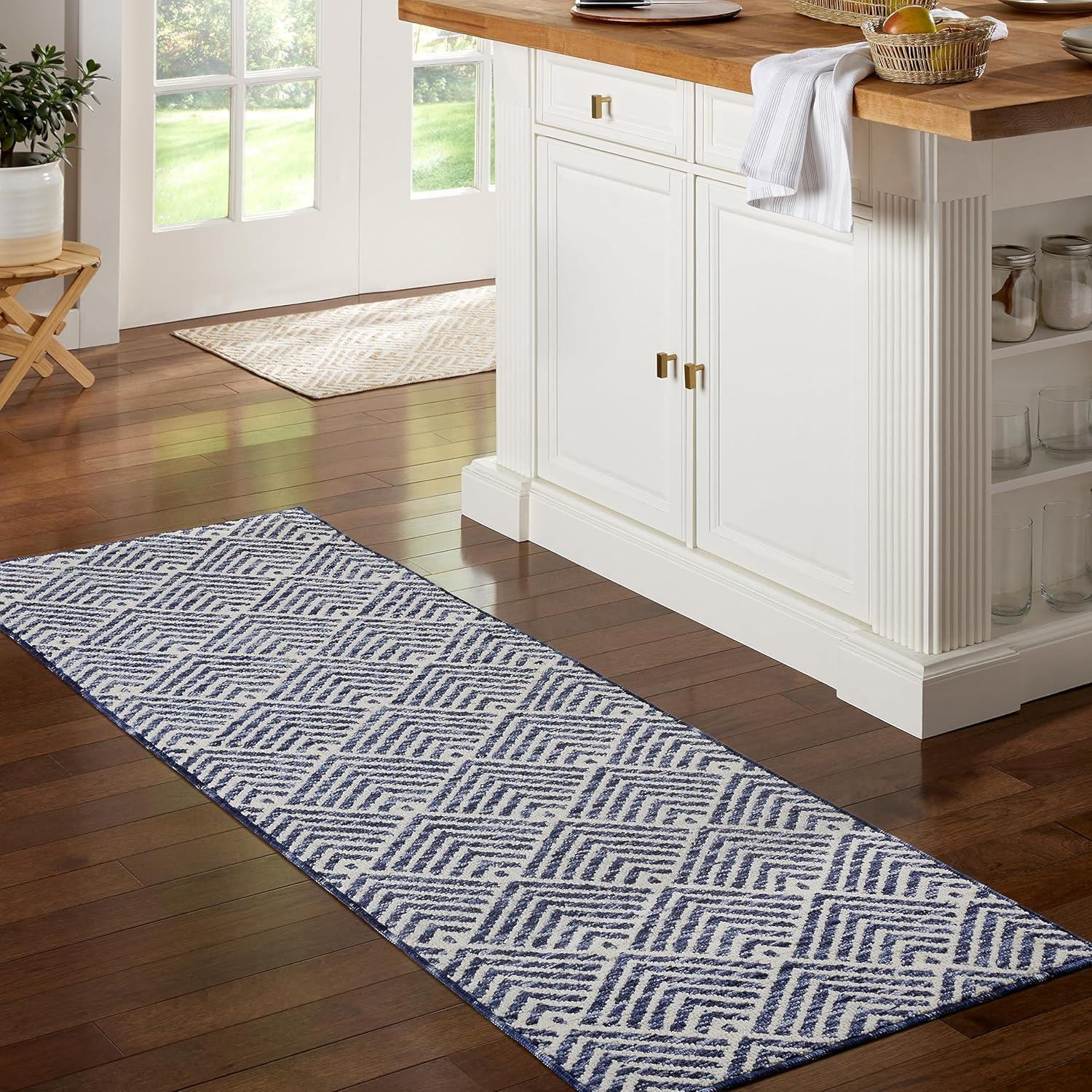 TOWN & COUNTRY EVERYDAY Walker Modern Stripe Everwash Non-Slip Backing Kitchen Mat