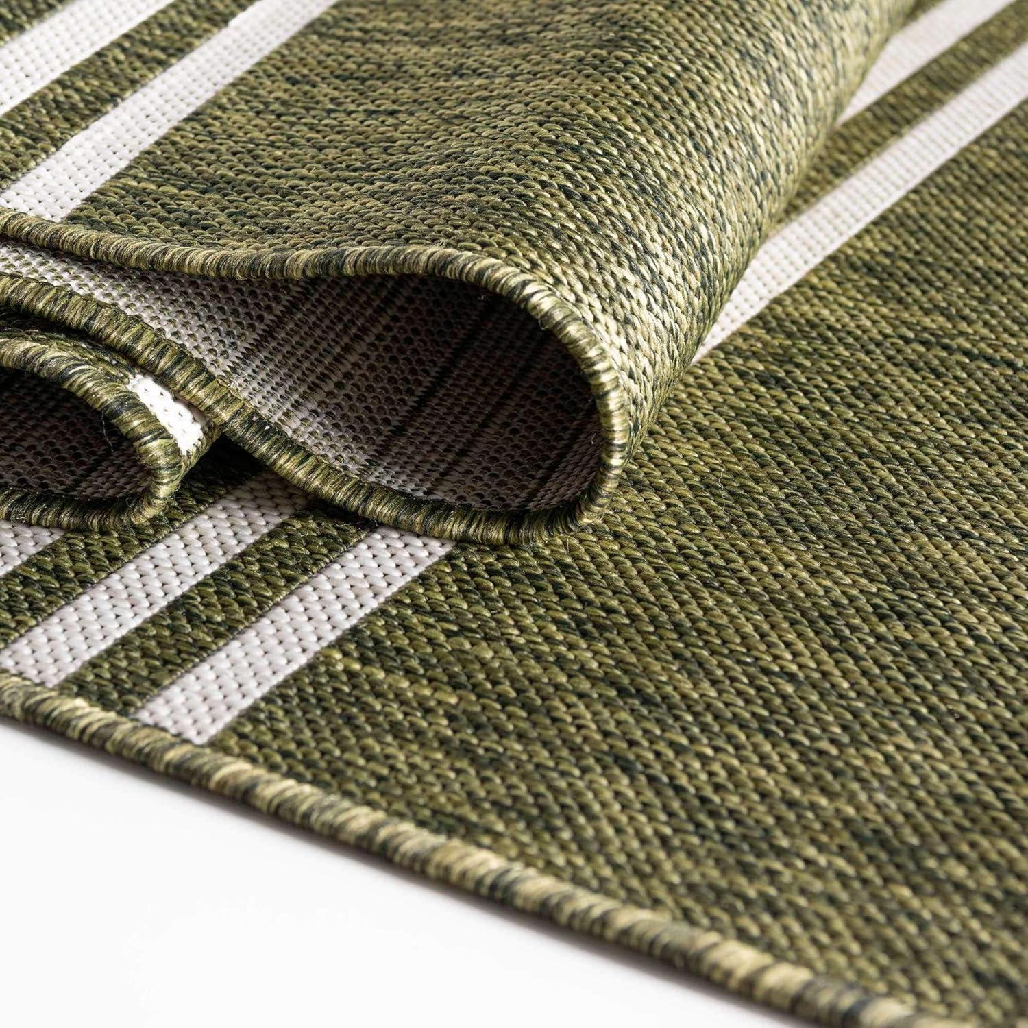 Unique Loom Outdoor Collection Area Rug - Anguilla (4' 1' x 6' 1' Rectangle, Green/ Ivory)
