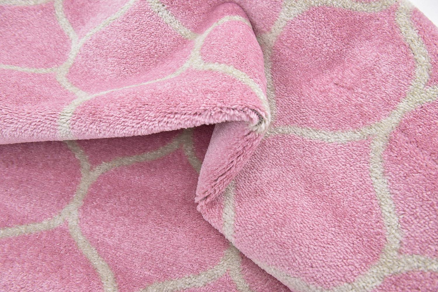 Unique Loom 4' 0 x 6' 0 Trellis Frieze Rounded Light Pink Area Rug