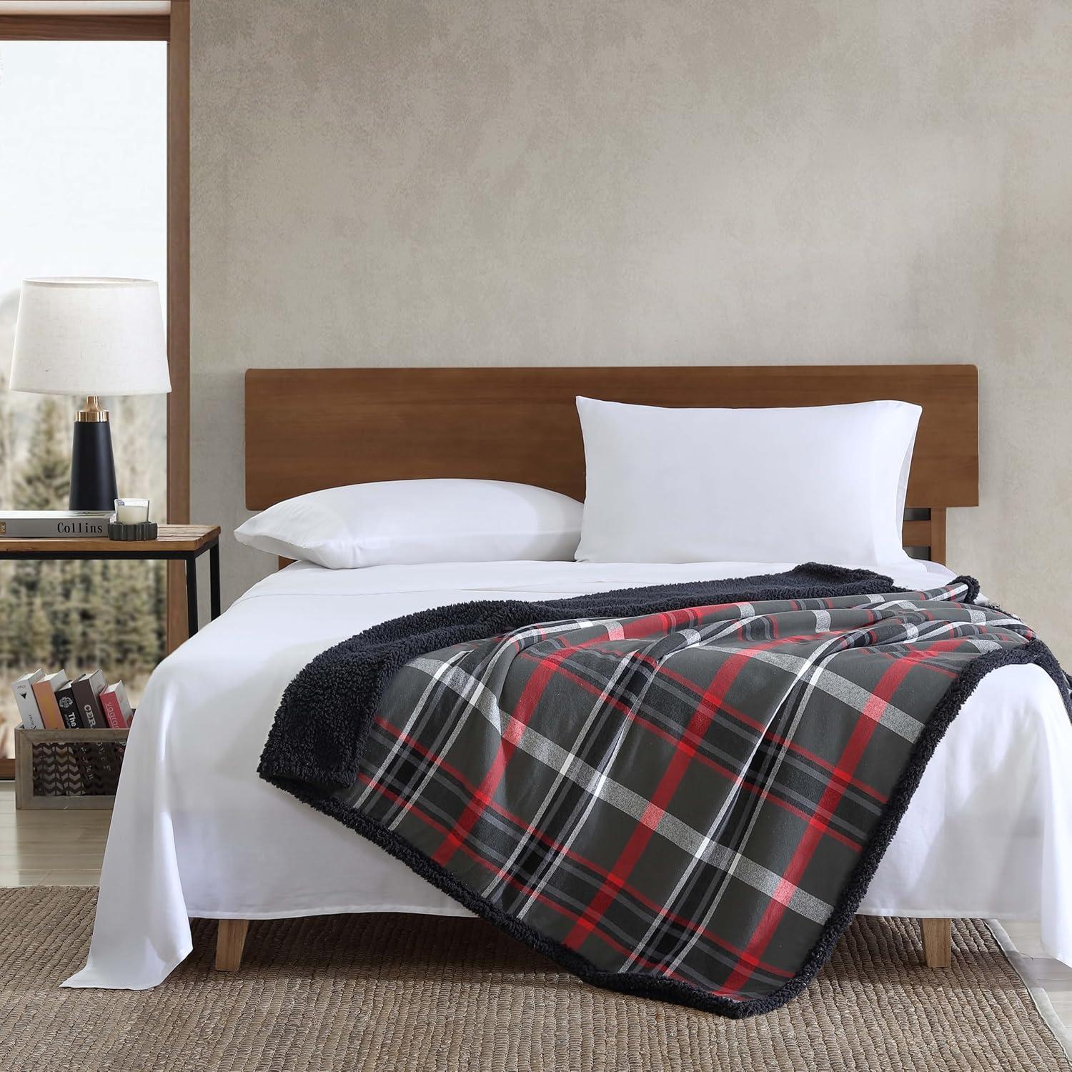 Eddie Bauer Eddie Bauer Printed Flannel/Sherpa Throw Blankets