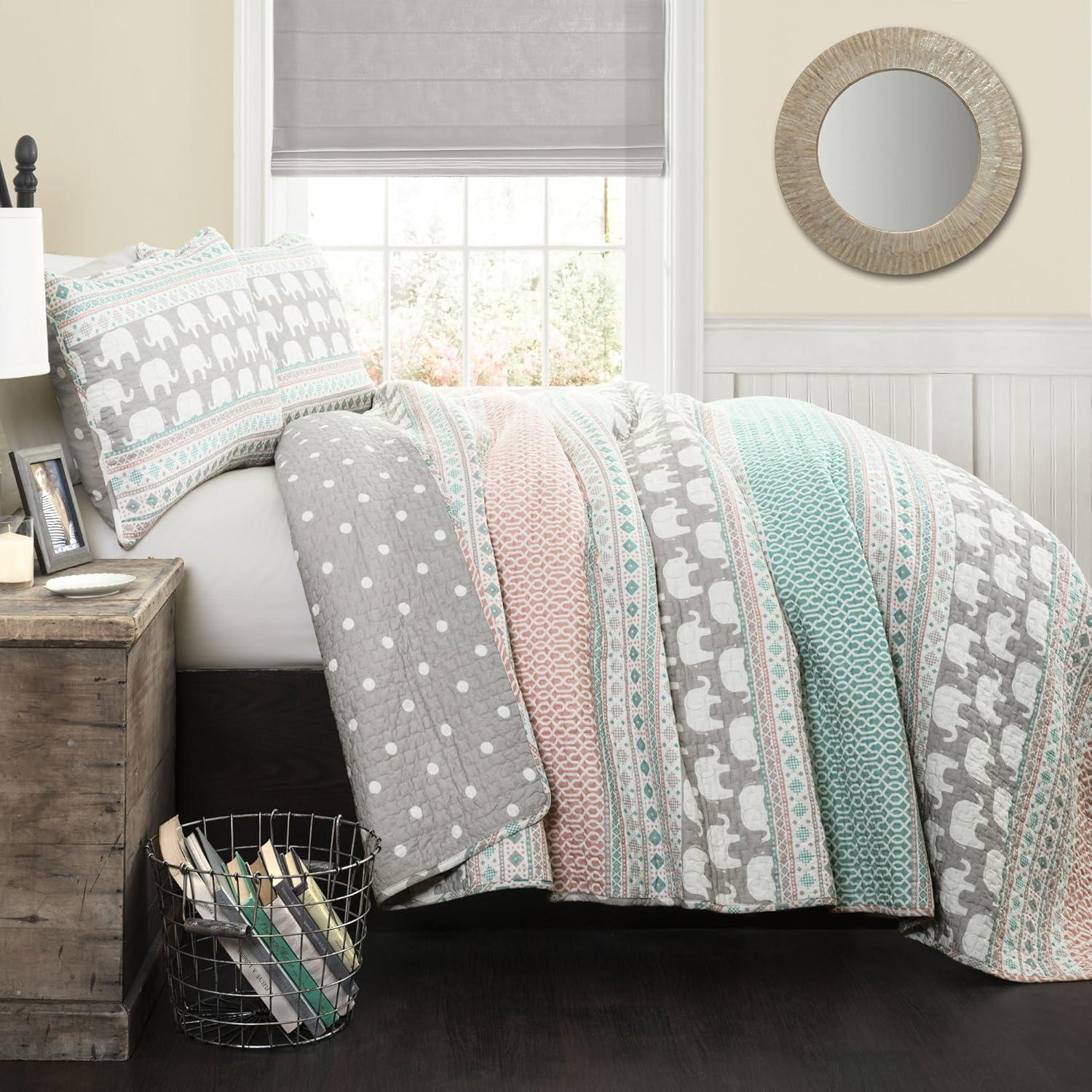 Torre & Tagus Uriel 4 - Piece Quilt Set