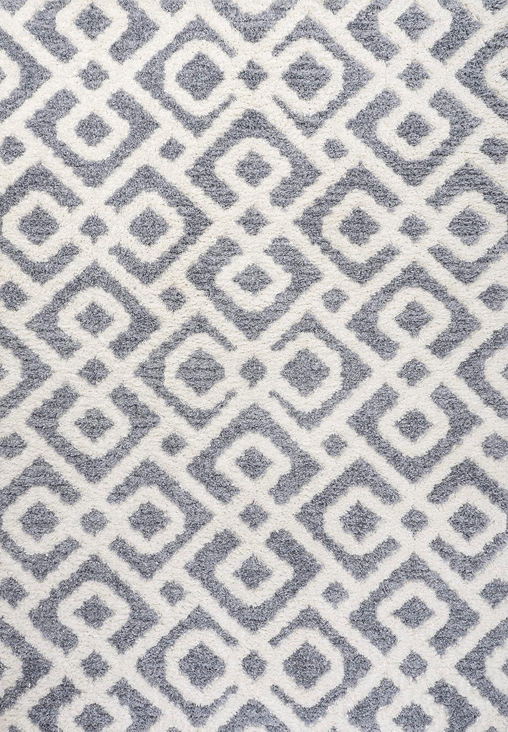 Cream/Gray 4' x 6' Reversible Trellis Synthetic Area Rug