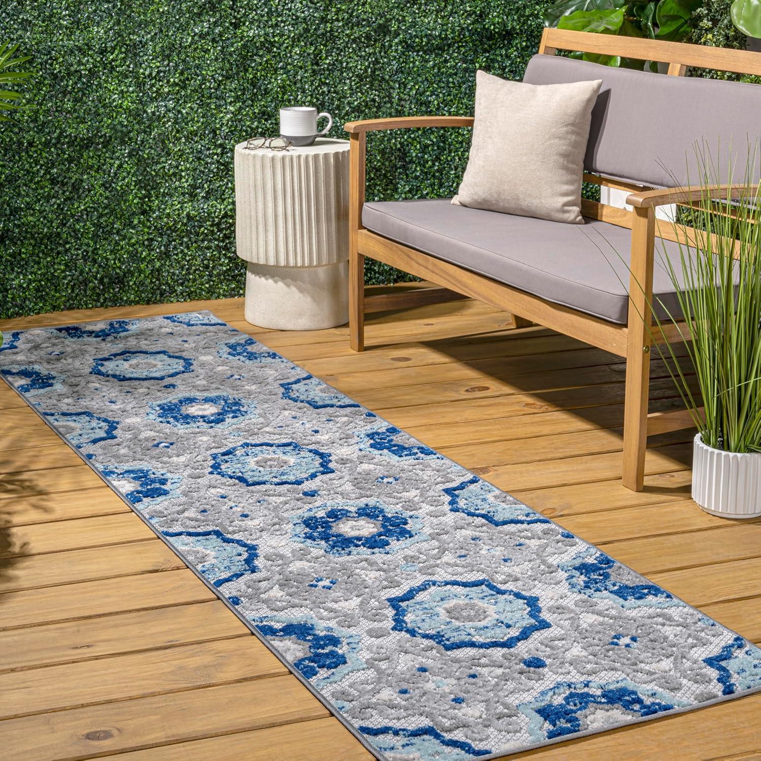 4'x6' Mediterranean Medallion Indoor/Outdoor Area Rug, Blue/Gray - JONATHAN Y