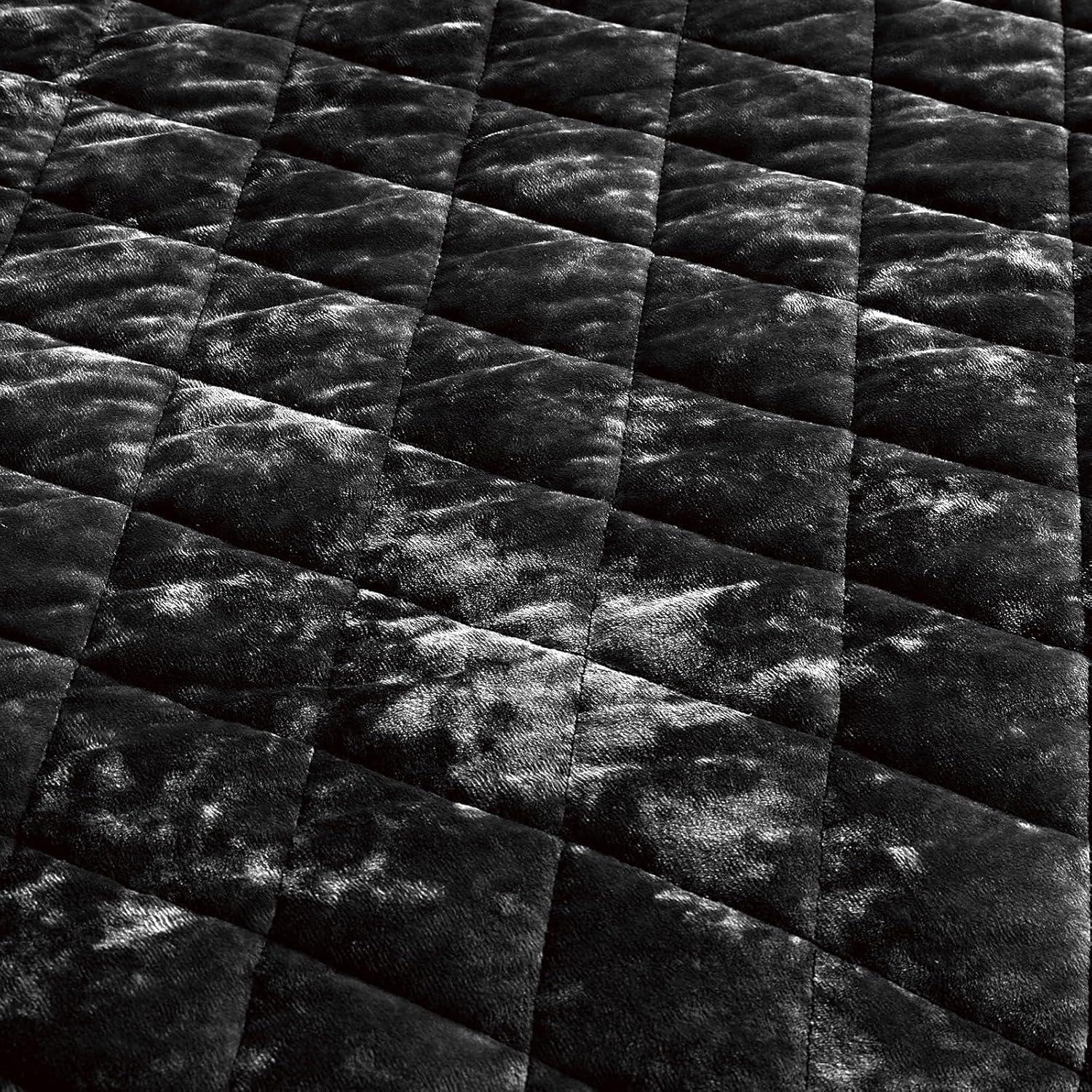 Royal Velvet Diamond Velvet Quilt Set