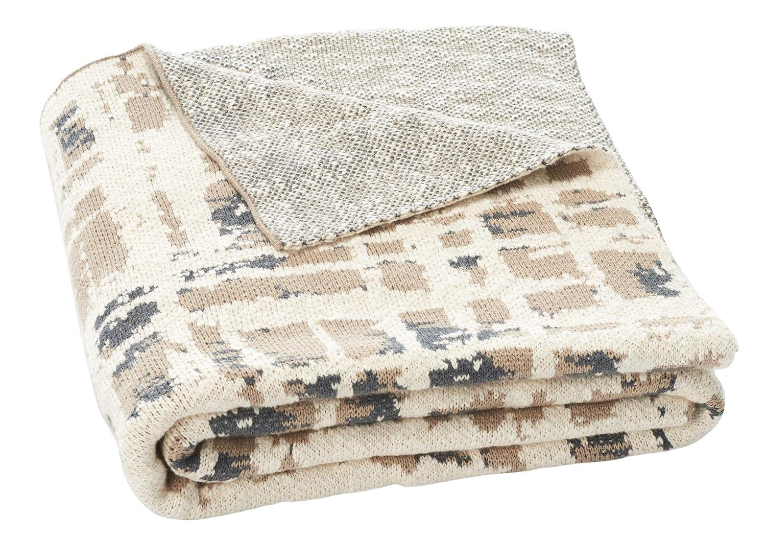 SAFAVIEH Twila 50" x 60" Aztec Throw, Tan/Beige