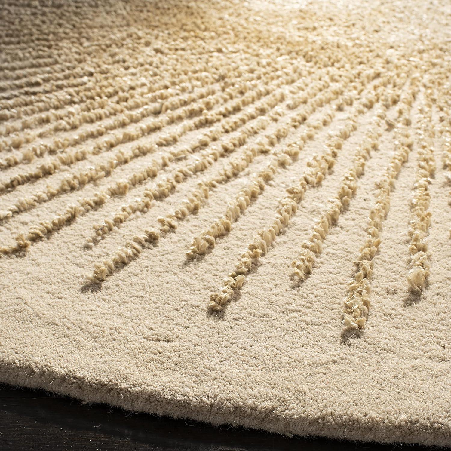 Soho SOH712 Hand Tufted Accent Rug - Beige - 2'6"x4' - Safavieh.