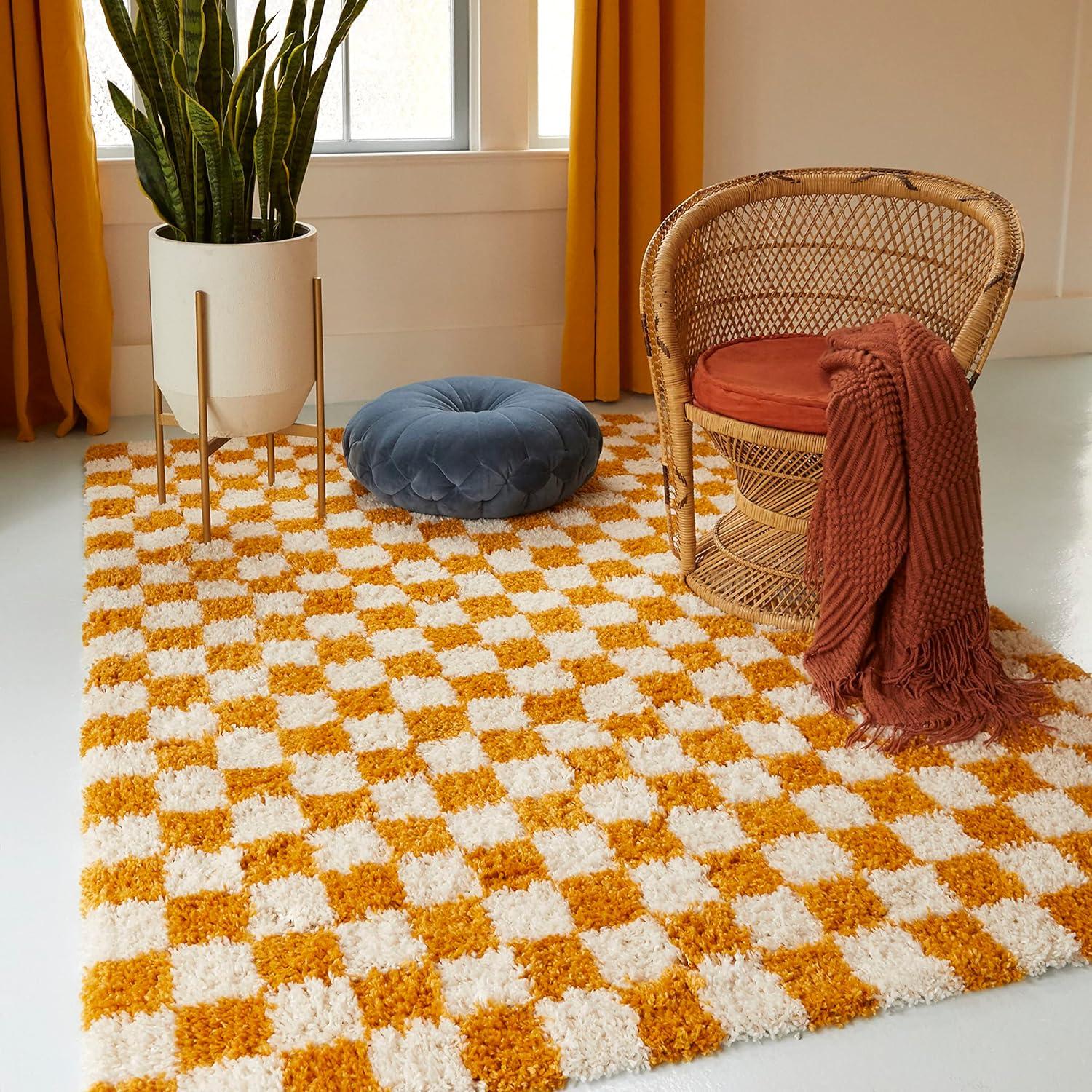 Yellow and White Checkered Shag Rug, 8' x 10', Synthetic