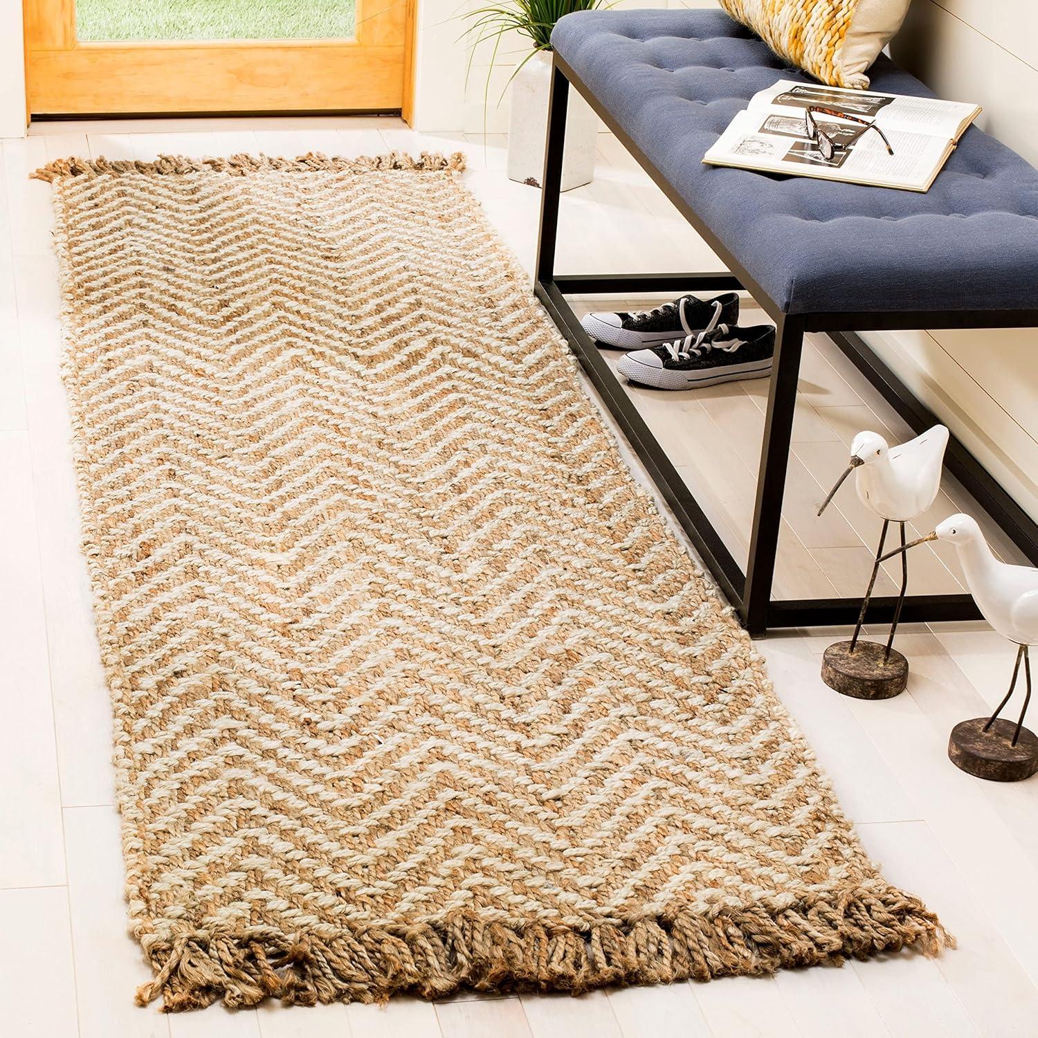 SAFAVIEH Natural Fiber Gillian Chevron Jute Area Rug, Bleach/Natural, 9' x 12'