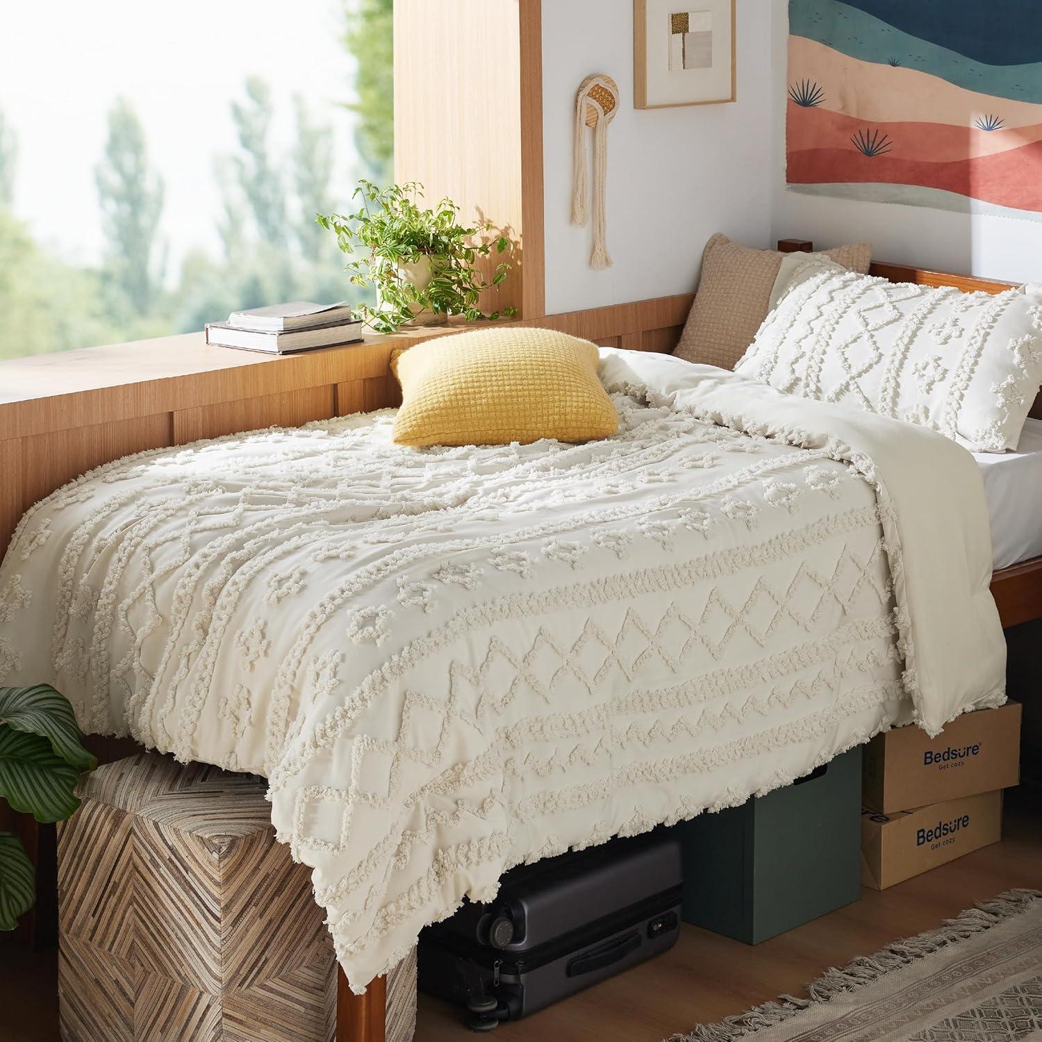 Bedsure Tufted Boho Comforter Set Twin Size - Beige Boho Bed Set, GentleSoft™ 2 Pieces Farmhouse Shabby Chic Embroidery Bedding, Gifts for Woman, Soft Jacquard Twin Comforter for All Seasons
