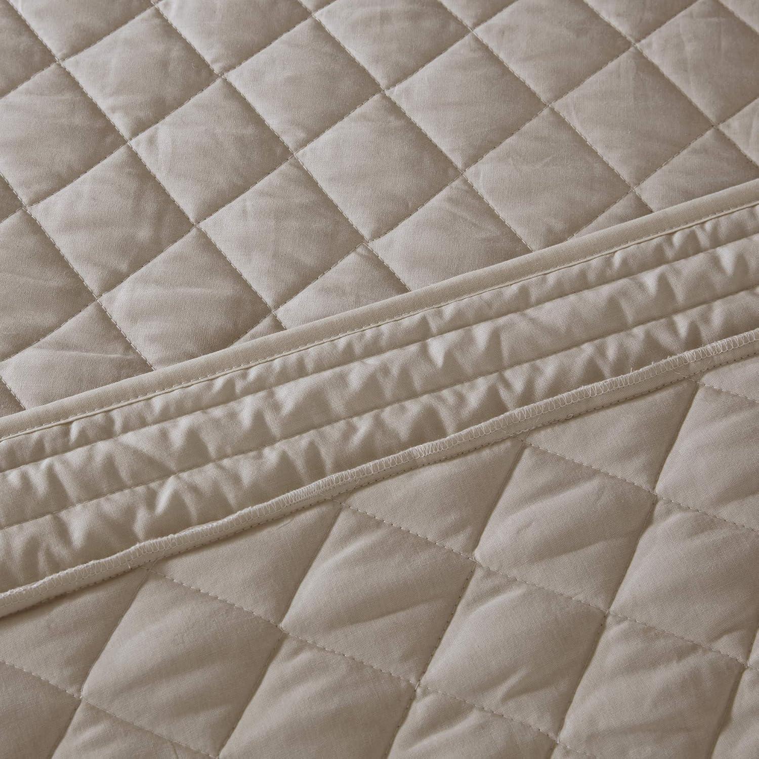 Madison Park Breanna Cotton Modern & Contemporary 4 Piece Quilt Set