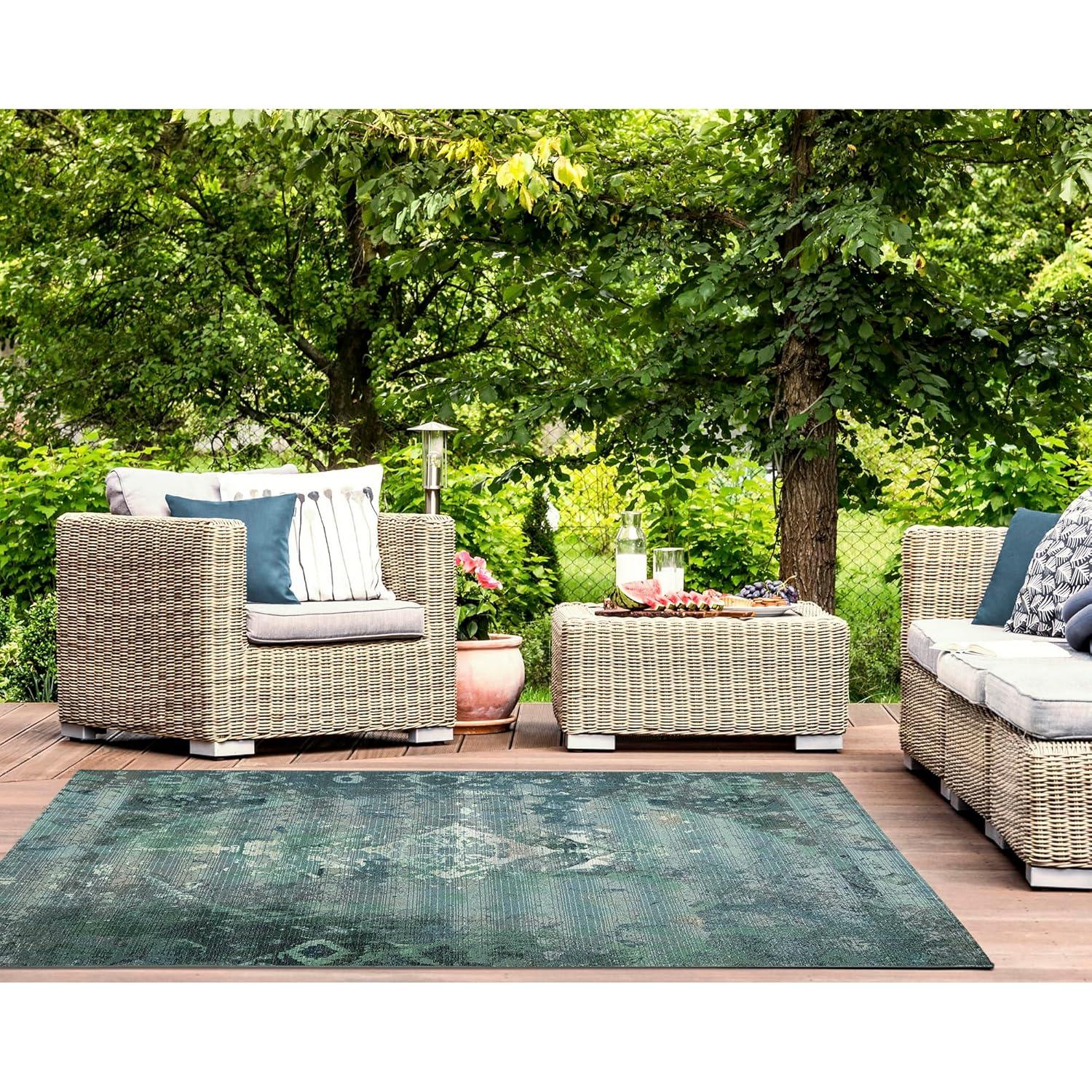 Liora Manne Marina Kermin Indoor/Outdoor Rug Blue 3'3" x 4'11"