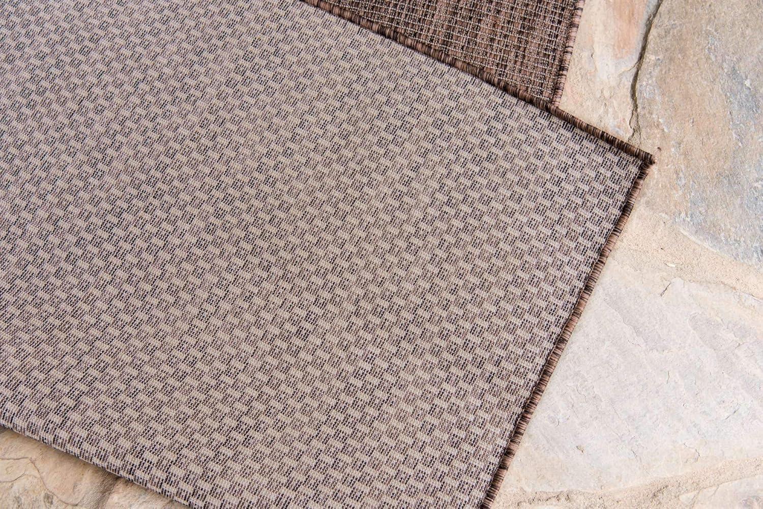 Unique Loom 4' 1 x 6' 1 Rectangle Indoor/Outdoor Solid Light Brown Area Rug