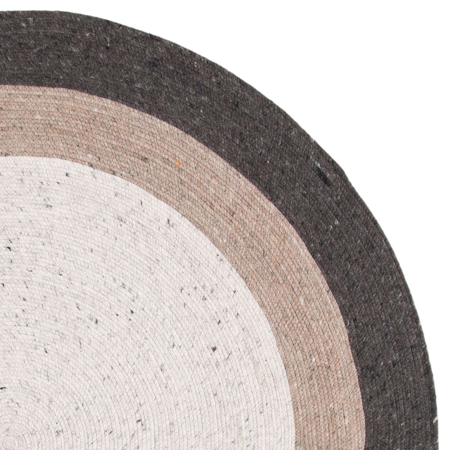 Handmade Ivory Wool Braided Round Rug - 4' Diameter