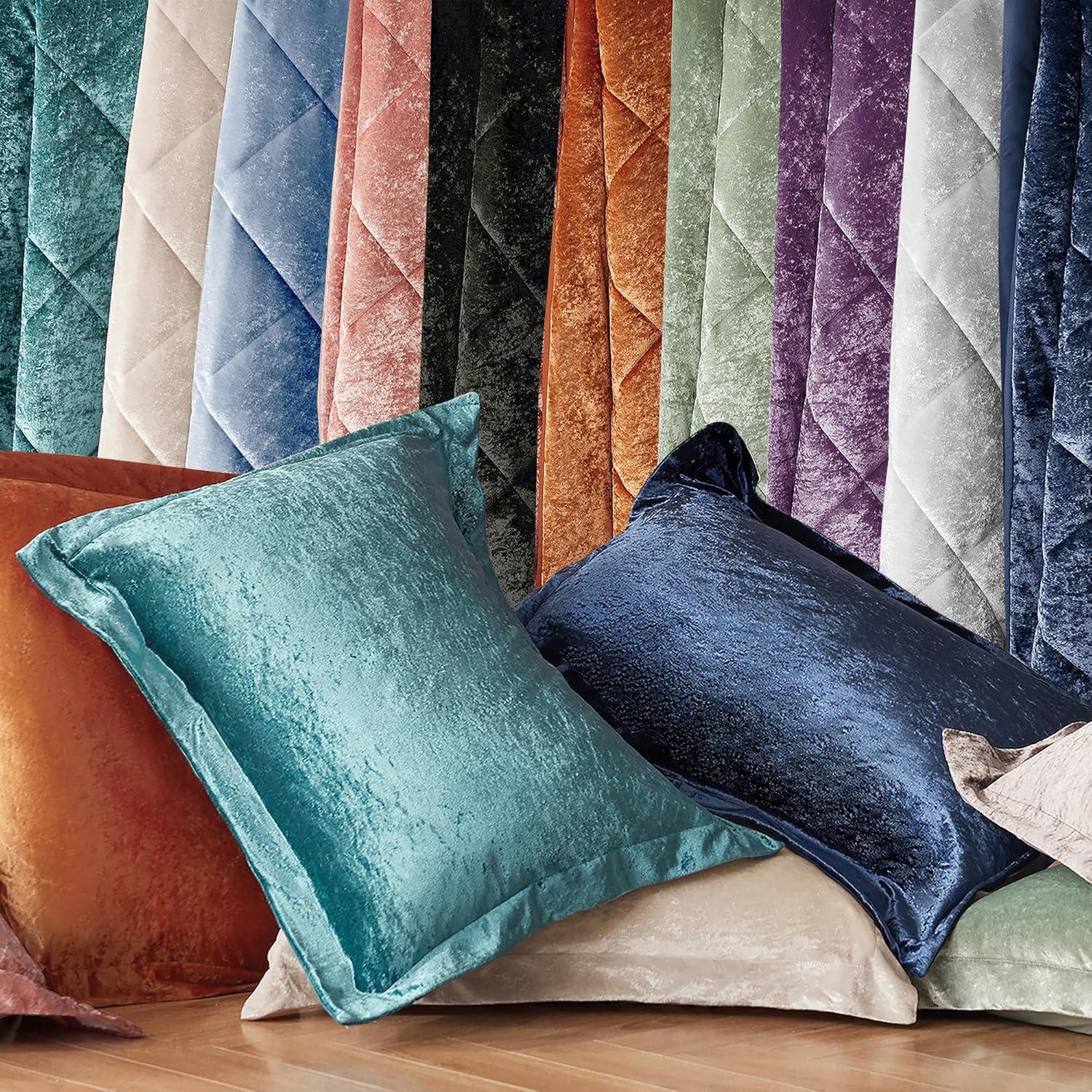 Intelligent Design Felicia Crushed Velvet Comforter Set with Throw Pillow